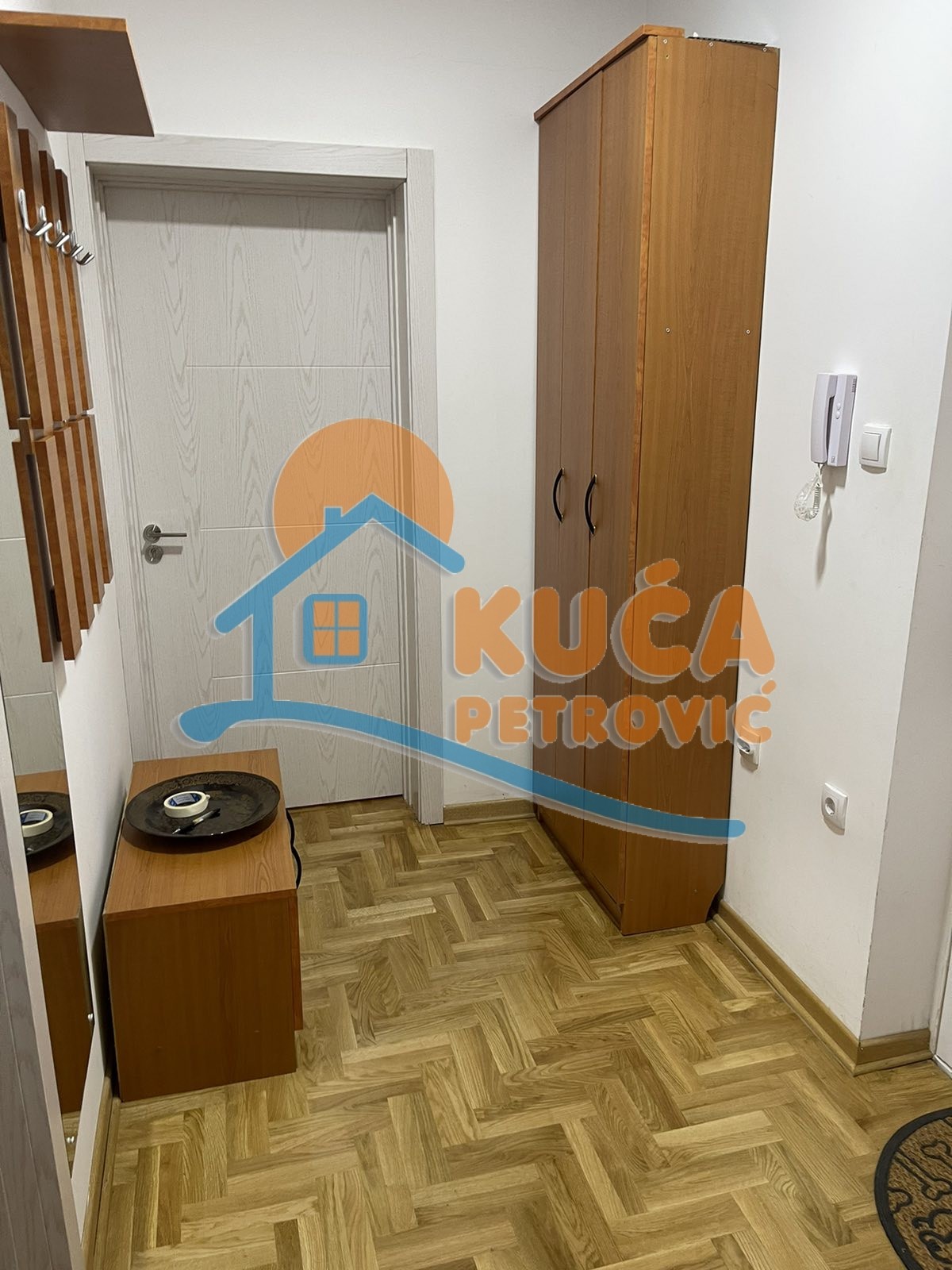 Jednosoban stan, 56 m2, Medijana, Zetska ID: i-011380 15