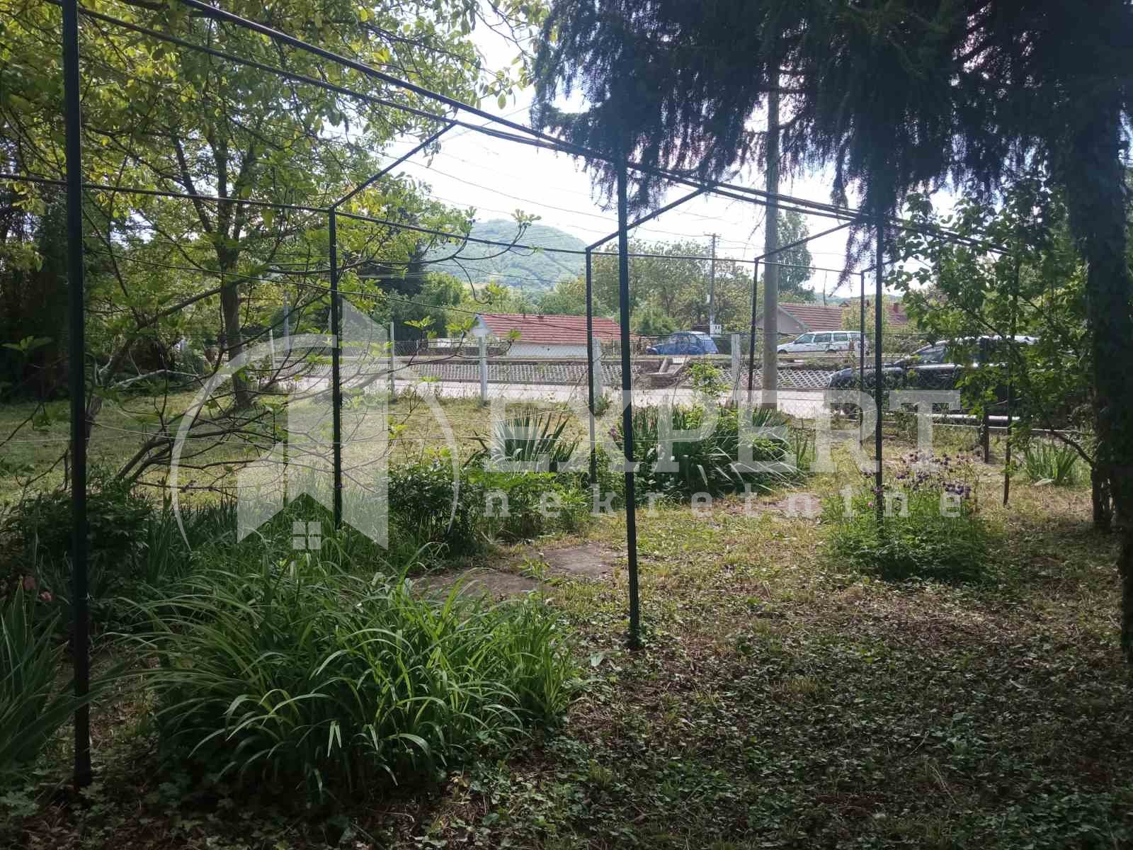 Plac, Niška Banja, Bulevar svetog cara ID: i-011388 10