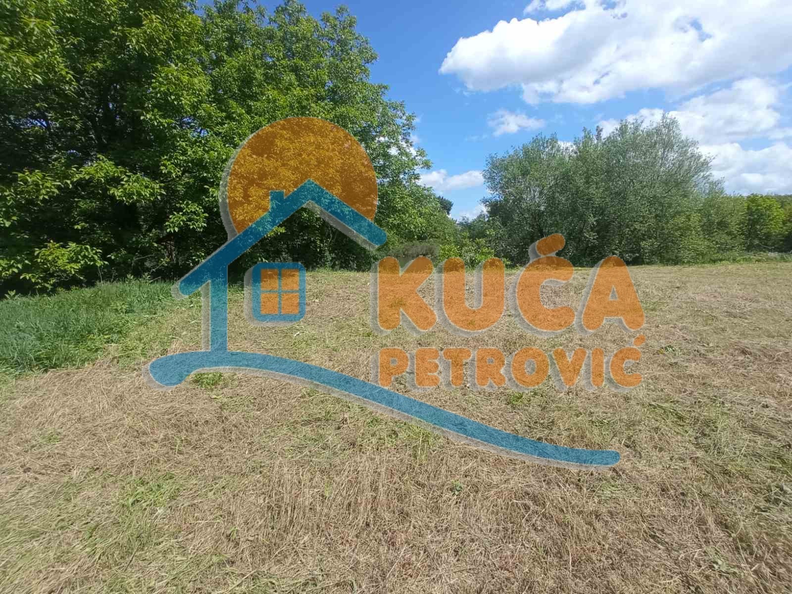 Plac, Niška Banja, Bulevar svetog cara ID: i-011388 1