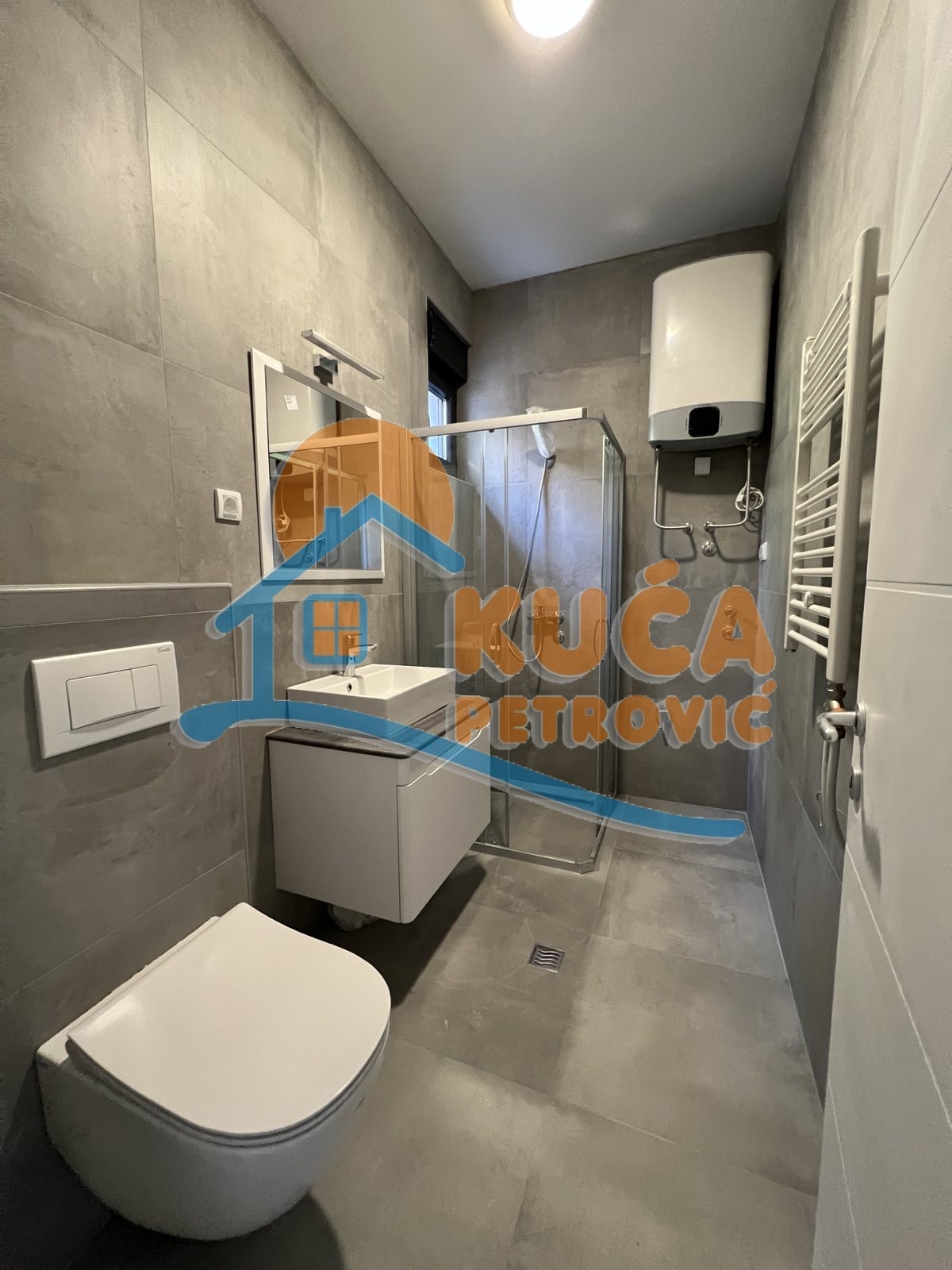 Trosoban stan, 70 m2, Centar, Milentijeva ID: i-011399 6