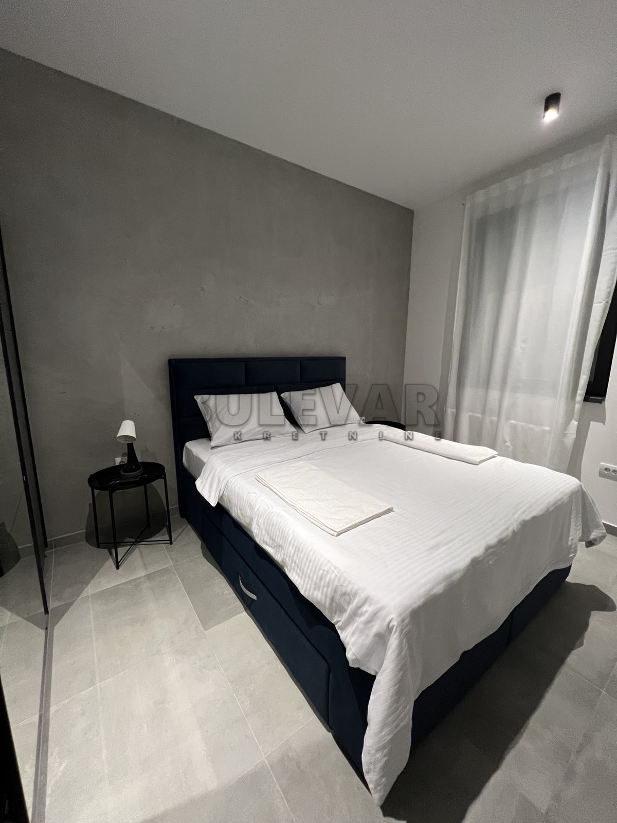 Trosoban stan, 70 m2, Centar, Milentijeva ID: i-011399 5