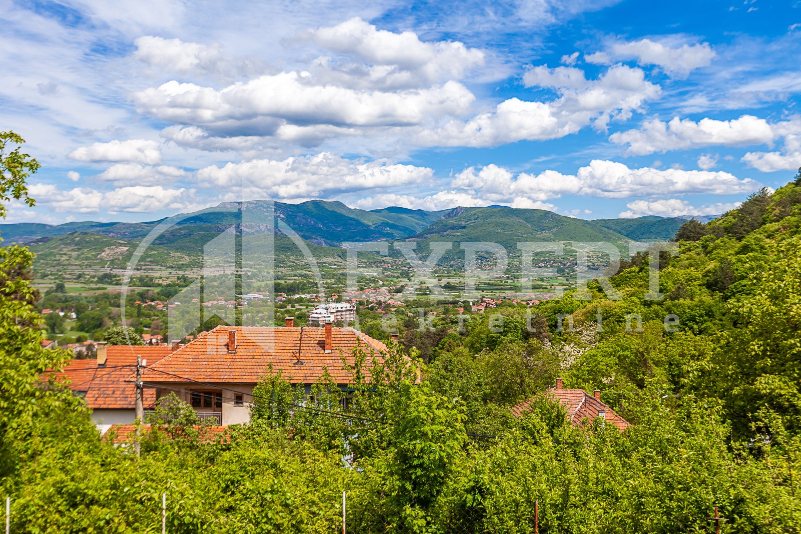 Trosobna kuća, 129 m2, Niška Banja, Sinđelićev trg ID: p-011394 22