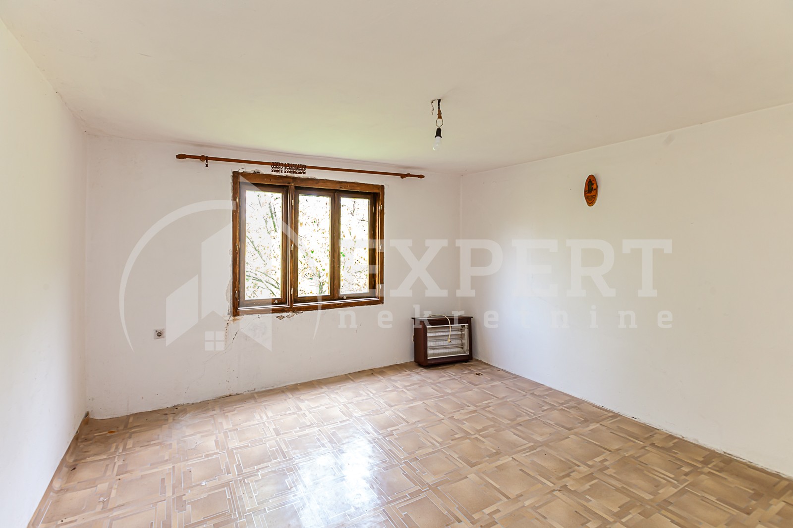 Trosobna kuća, 129 m2, Niška Banja, Sinđelićev trg ID: p-011394 13