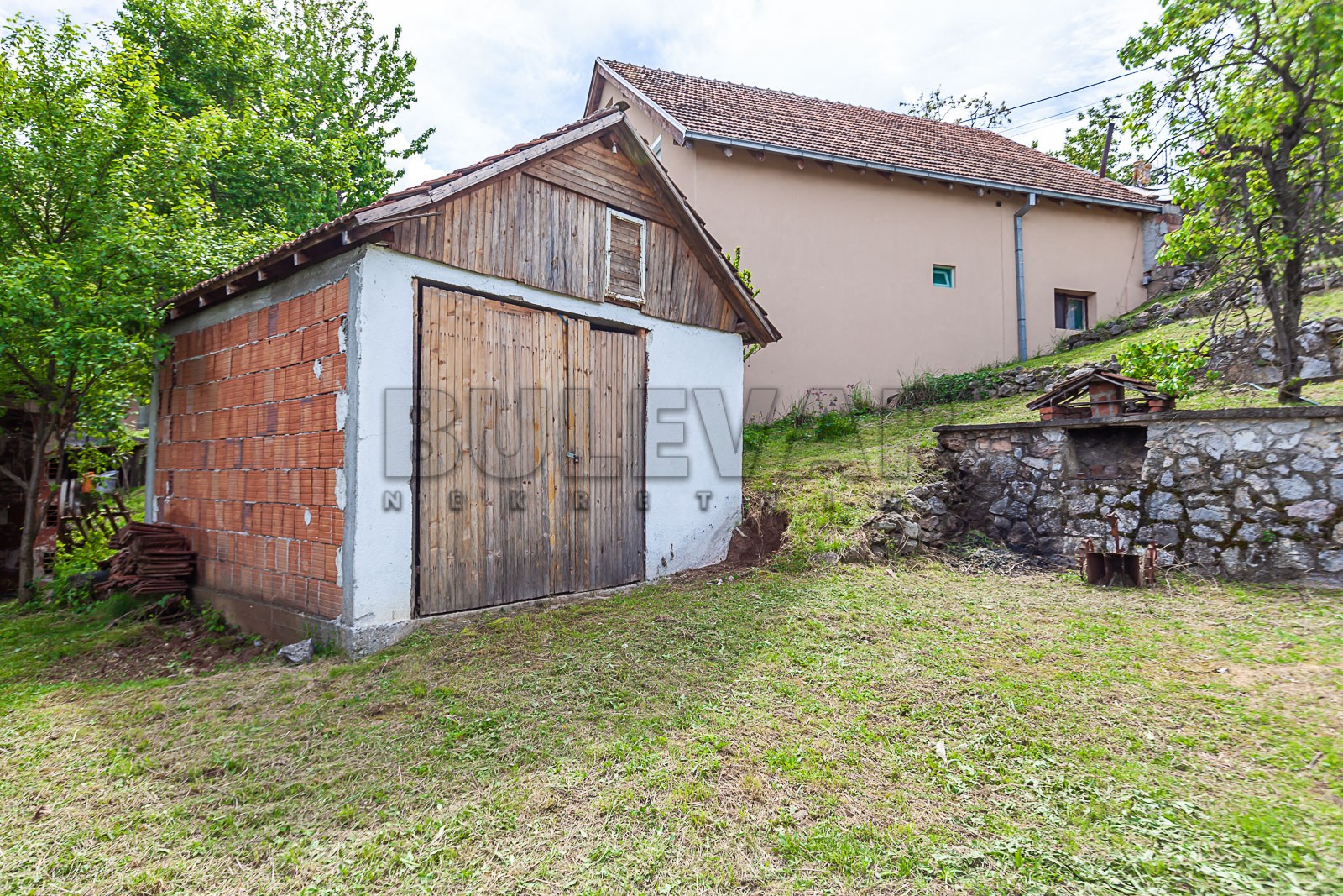 Trosobna kuća, 129 m2, Niška Banja, Sinđelićev trg ID: p-011394 19