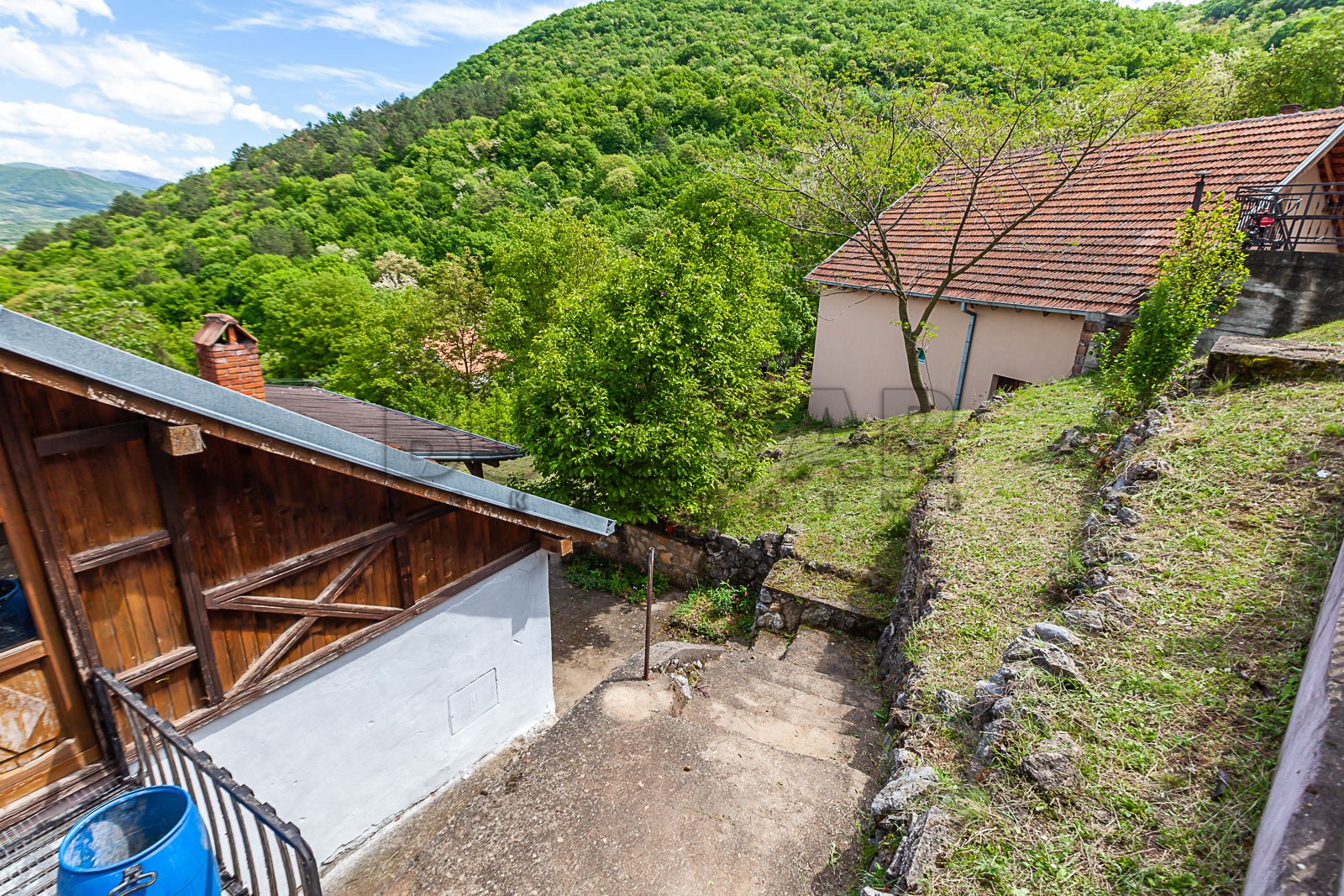 Trosobna kuća, 129 m2, Niška Banja, Sinđelićev trg ID: p-011394 6