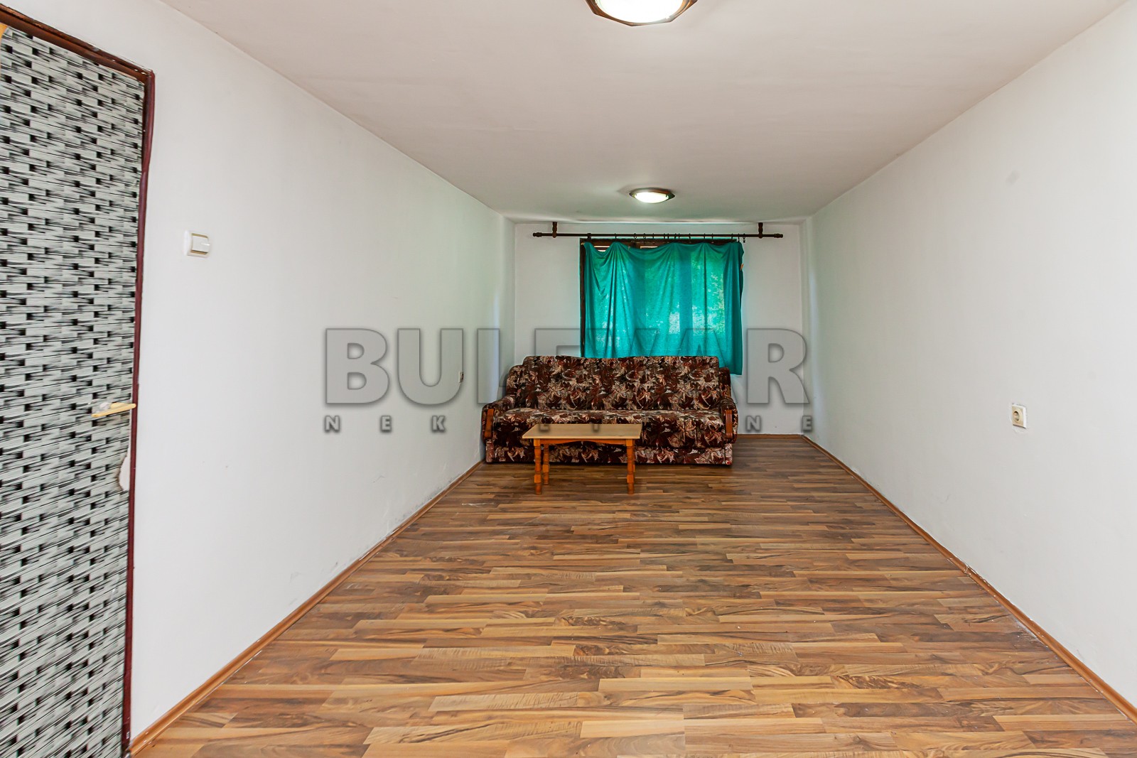 Trosobna kuća, 129 m2, Niška Banja, Sinđelićev trg ID: p-011394 8