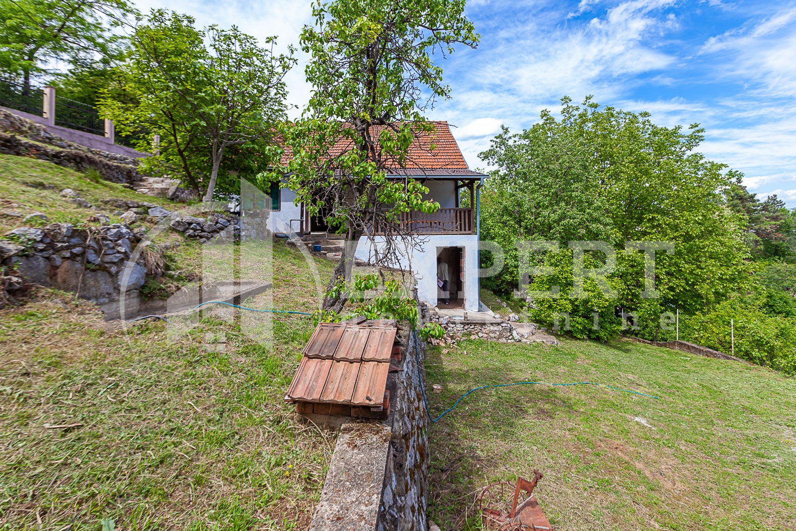 Trosobna kuća, 129 m2, Niška Banja, Sinđelićev trg ID: p-011394 3