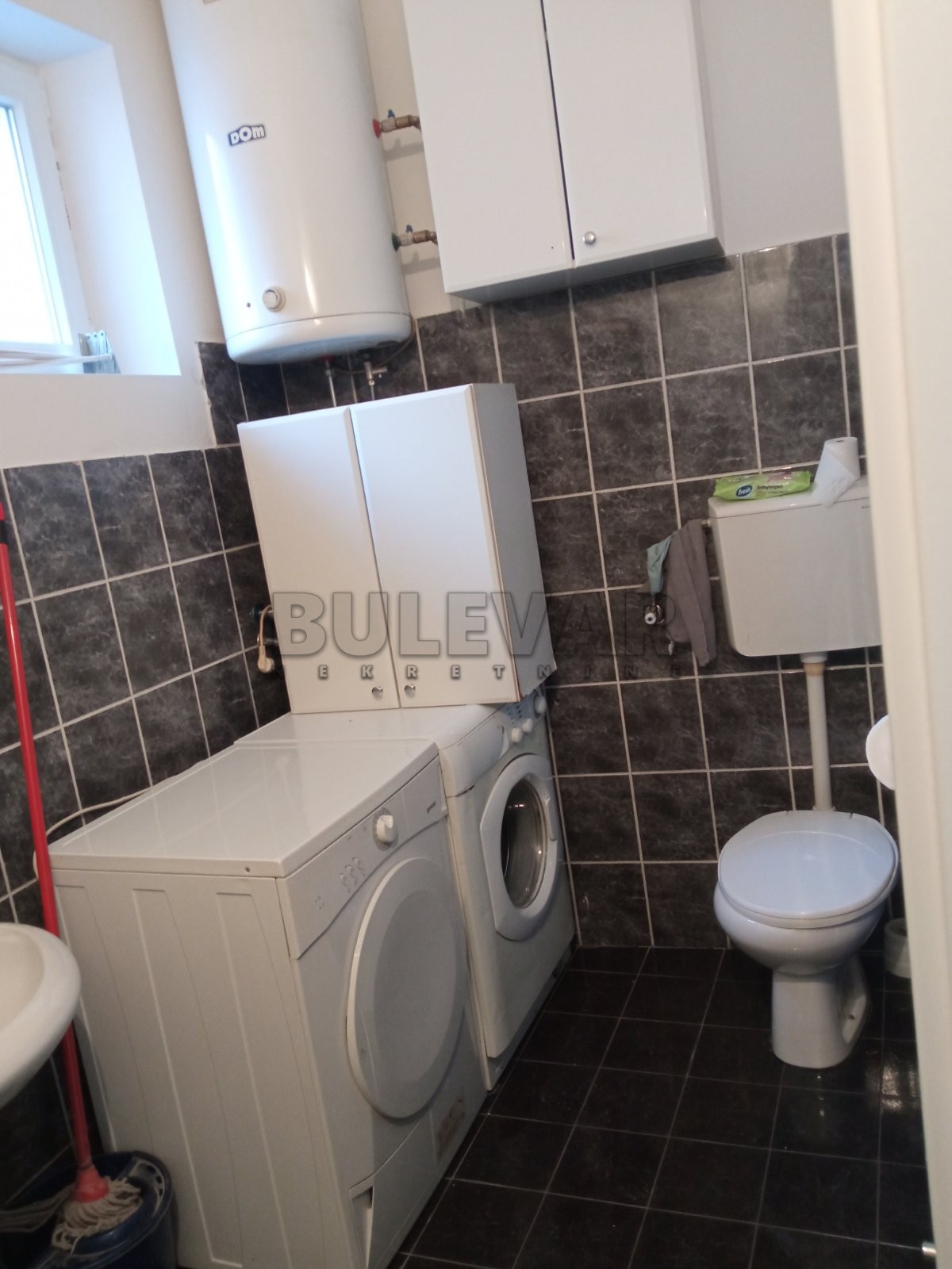 Lokal, 44 m2, Centar, Obrenovićeva ID: i-08138 9