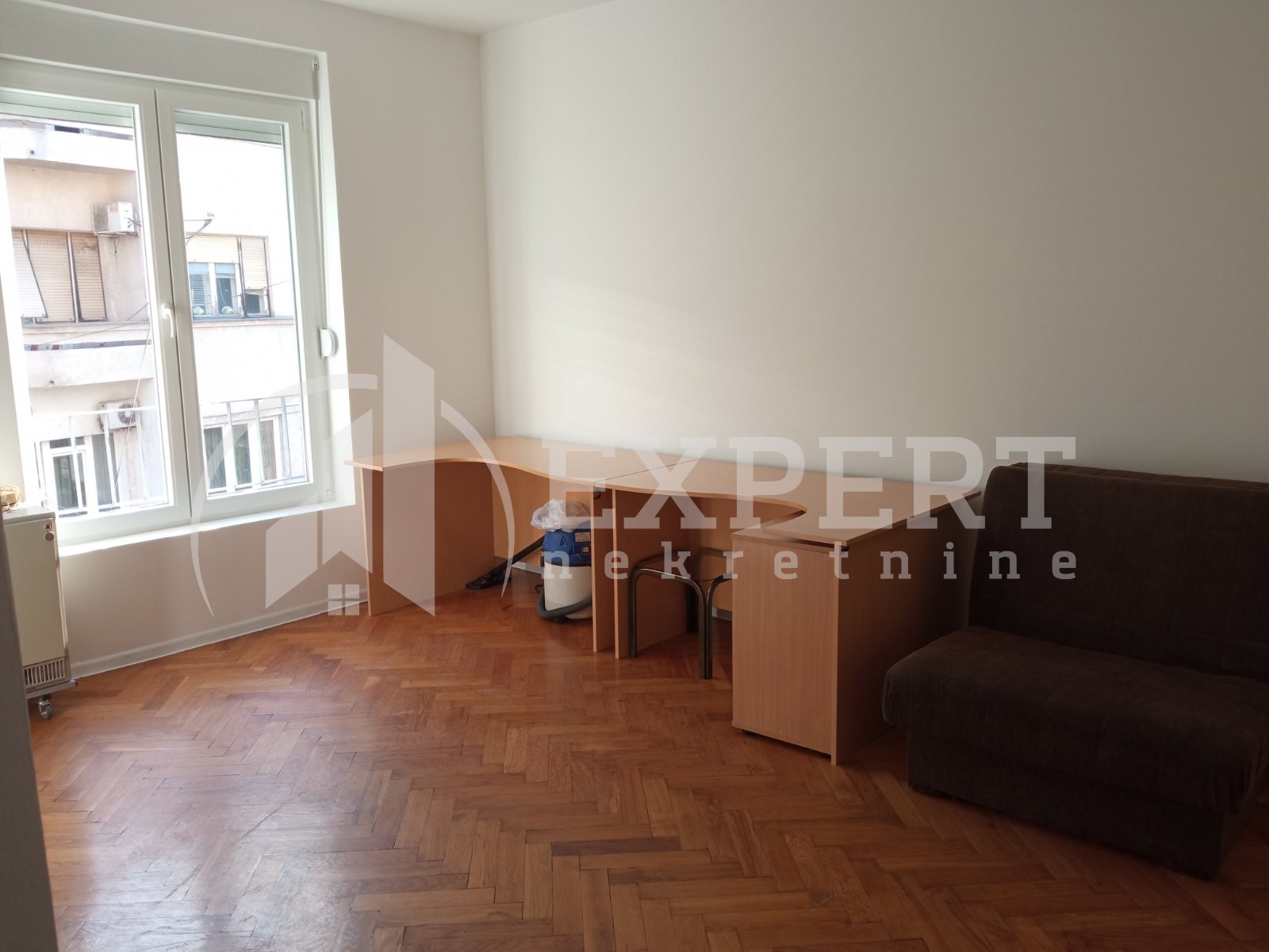 Lokal, 44 m2, Centar, Obrenovićeva ID: i-08138 1