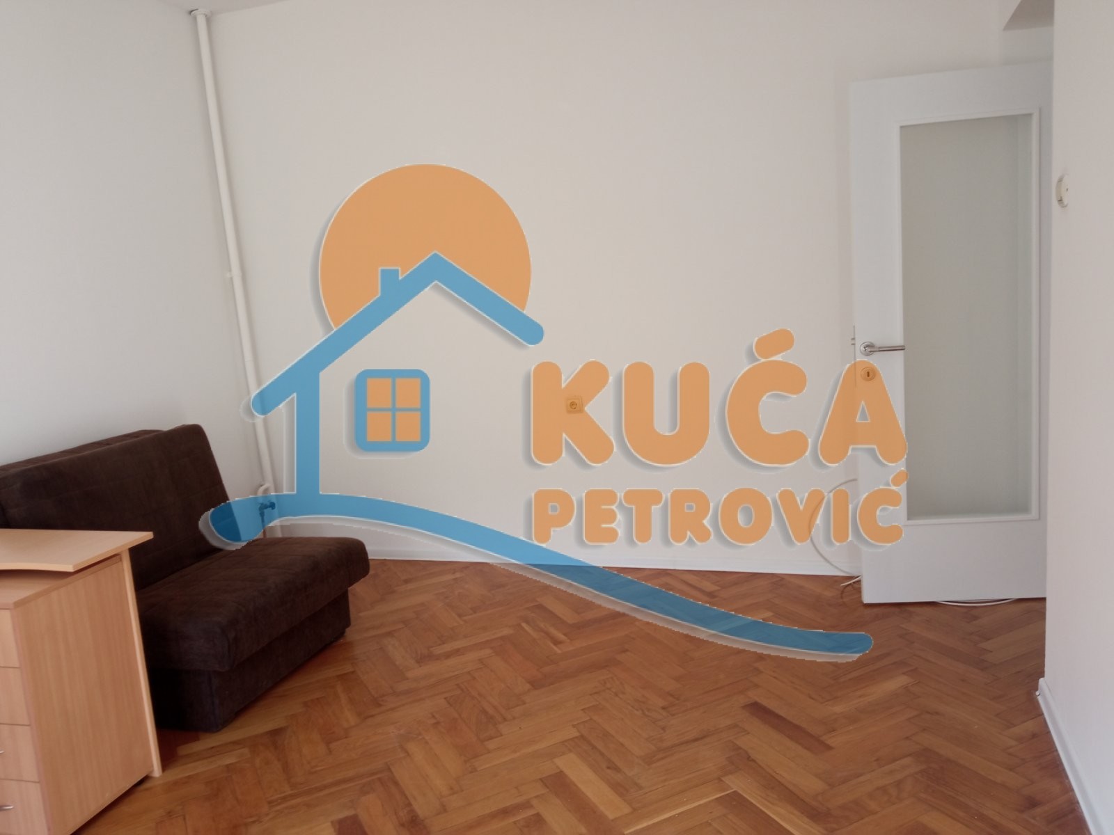 Lokal, 44 m2, Centar, Obrenovićeva ID: i-08138 3