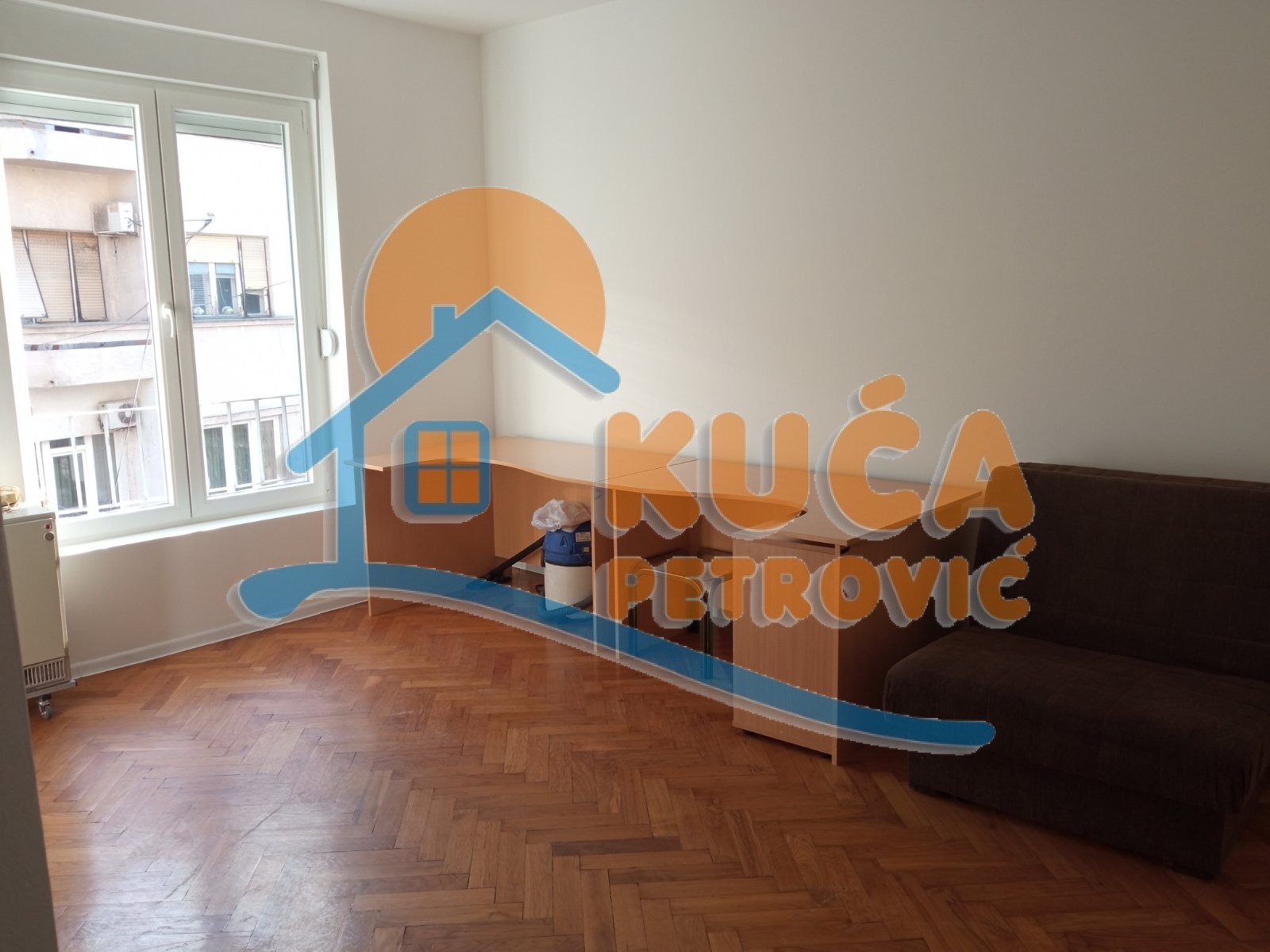 Lokal, 44 m2, Centar, Obrenovićeva ID: i-08138 1