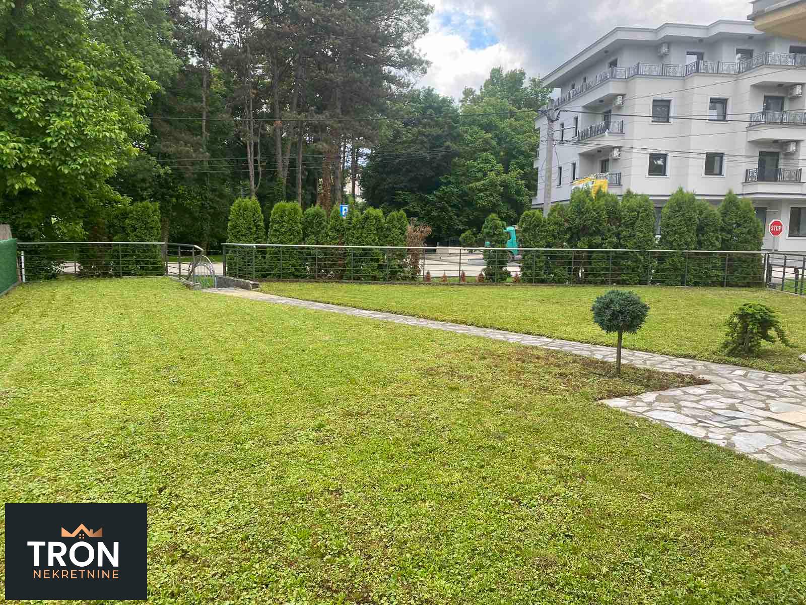 Kuća na ekskluzivnoj lokaciji  pored samog hotela Vrnjačke Terme 277m2 4