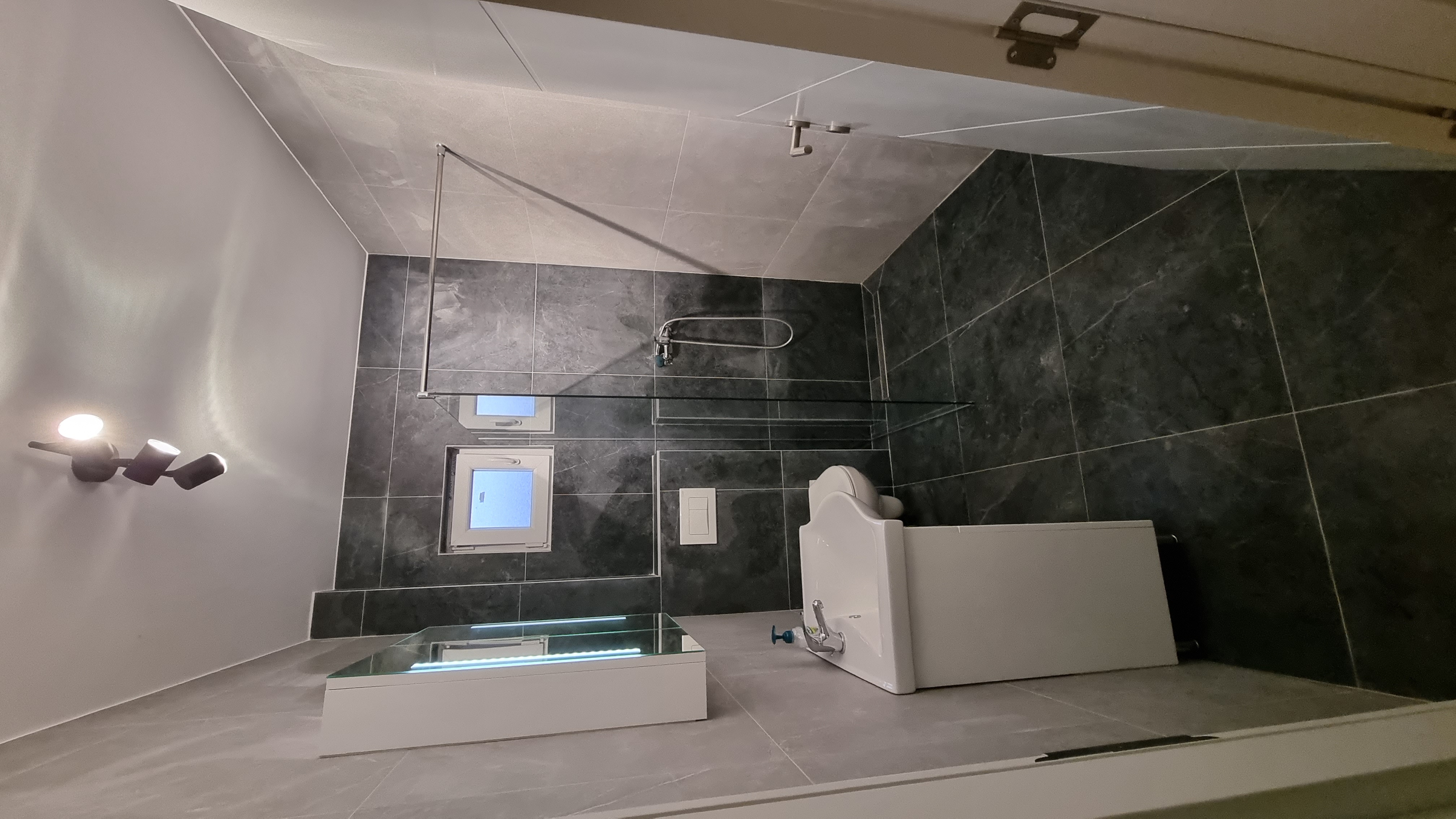 LUX NOV Stan Ledine 61m2  opremljen  sa parkingom 6