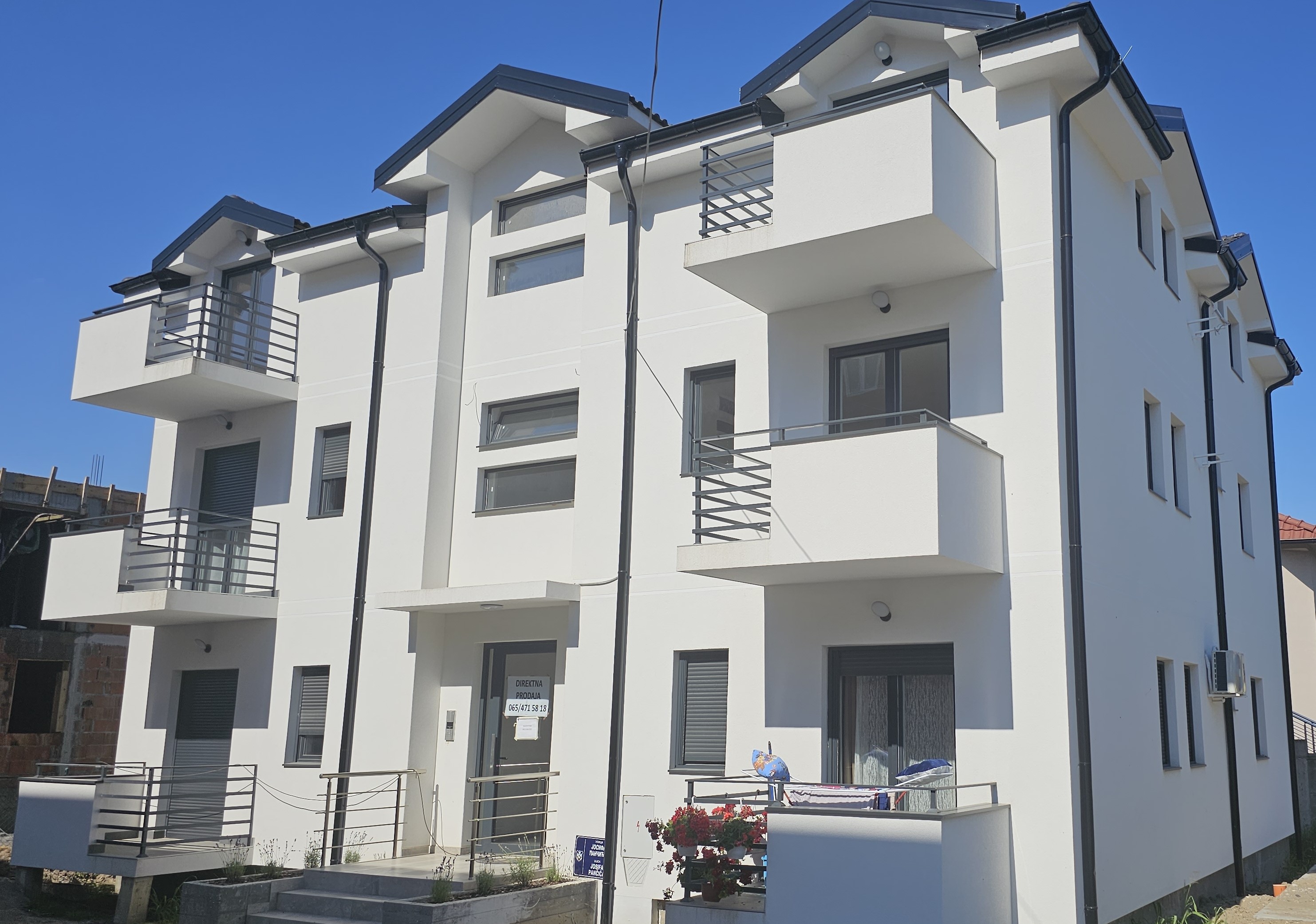 LUX NOV Stan Ledine 61m2  opremljen  sa parkingom 5