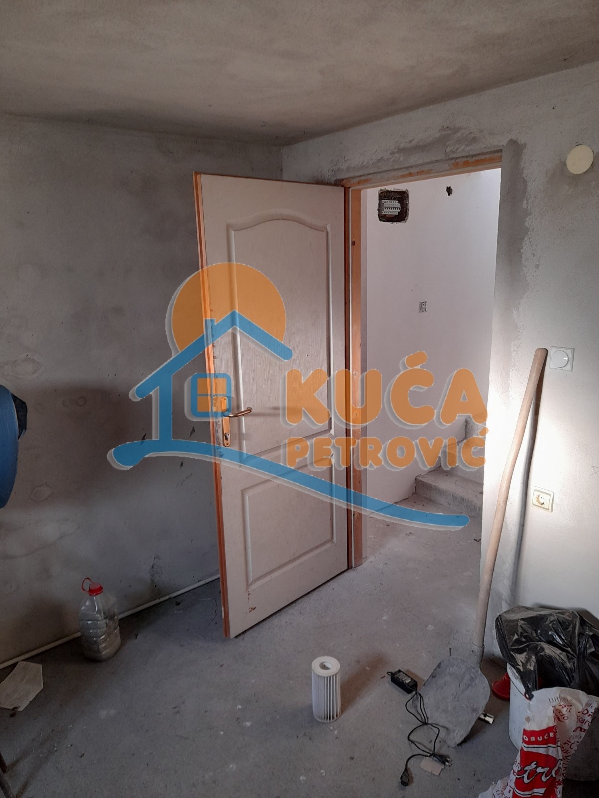 četvorosobna kuća, 204 m2, Donja Vrežina, Kninska ID: p-011456 10