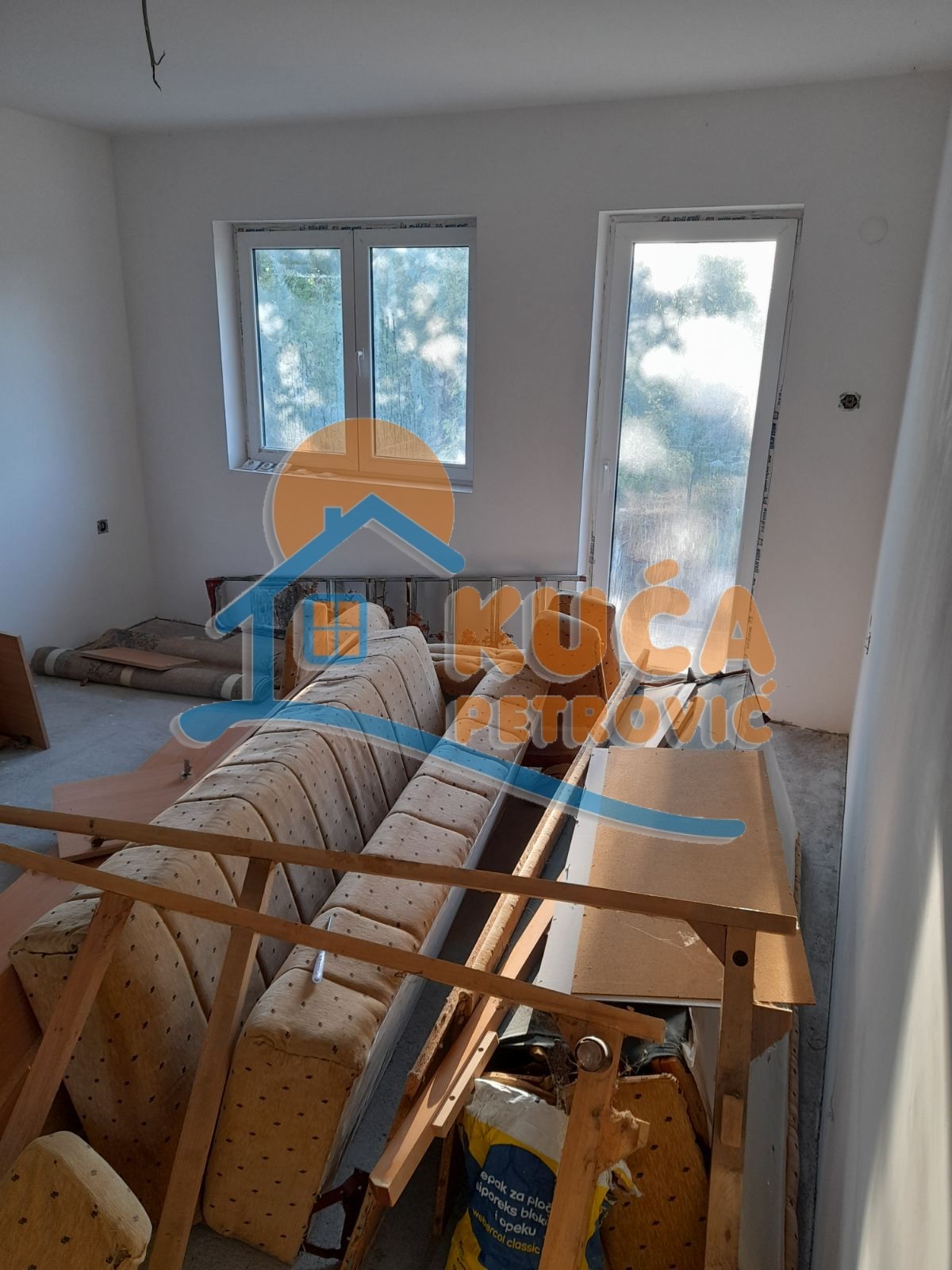 četvorosobna kuća, 204 m2, Donja Vrežina, Kninska ID: p-011456 2