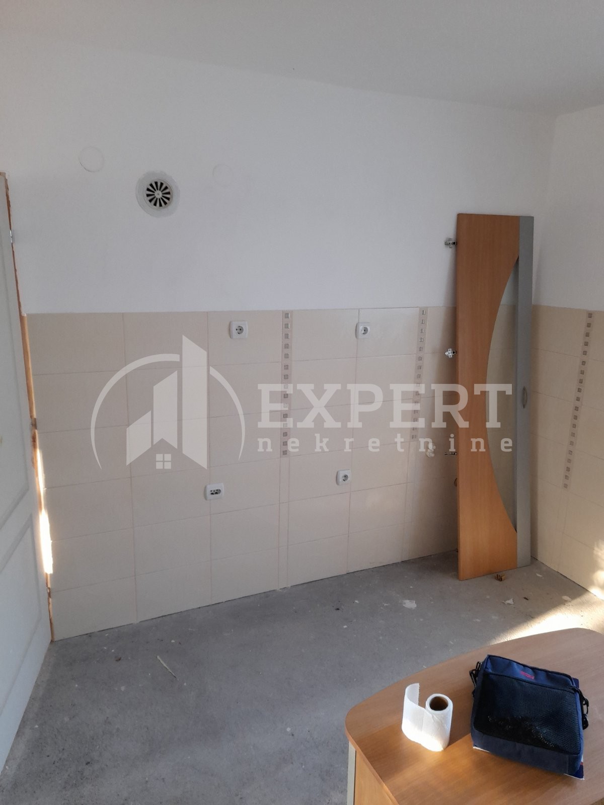 četvorosobna kuća, 204 m2, Donja Vrežina, Kninska ID: p-011456 25