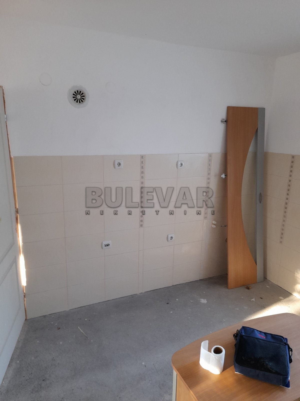 četvorosobna kuća, 204 m2, Donja Vrežina, Kninska ID: p-011456 25