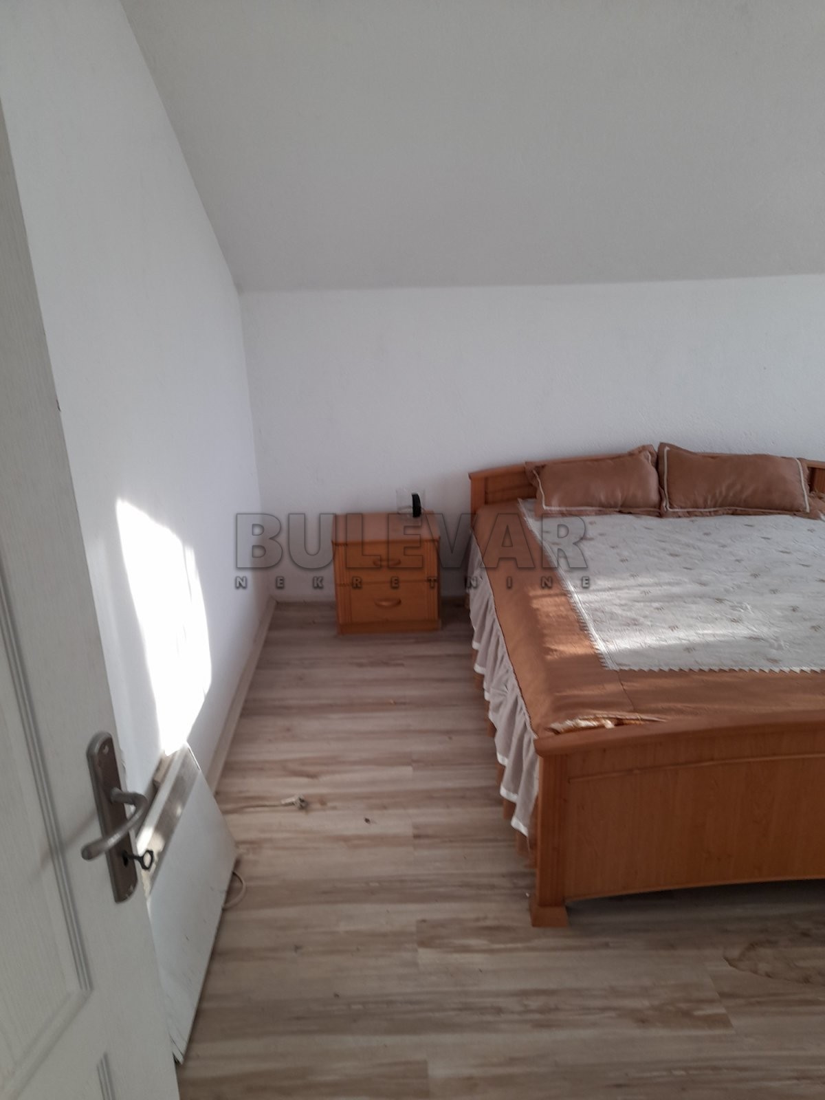 četvorosobna kuća, 204 m2, Donja Vrežina, Kninska ID: p-011456 16