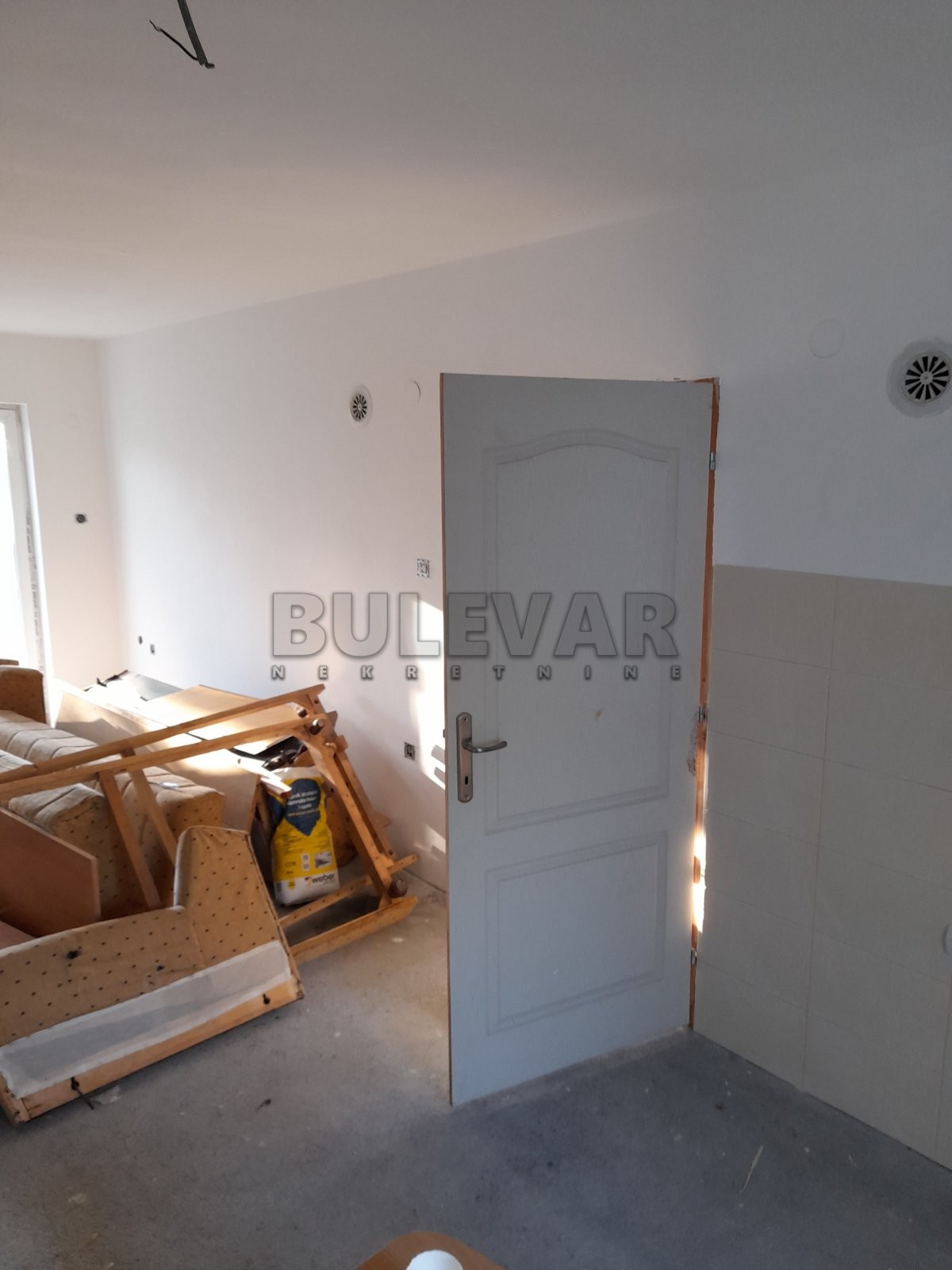 četvorosobna kuća, 204 m2, Donja Vrežina, Kninska ID: p-011456 17