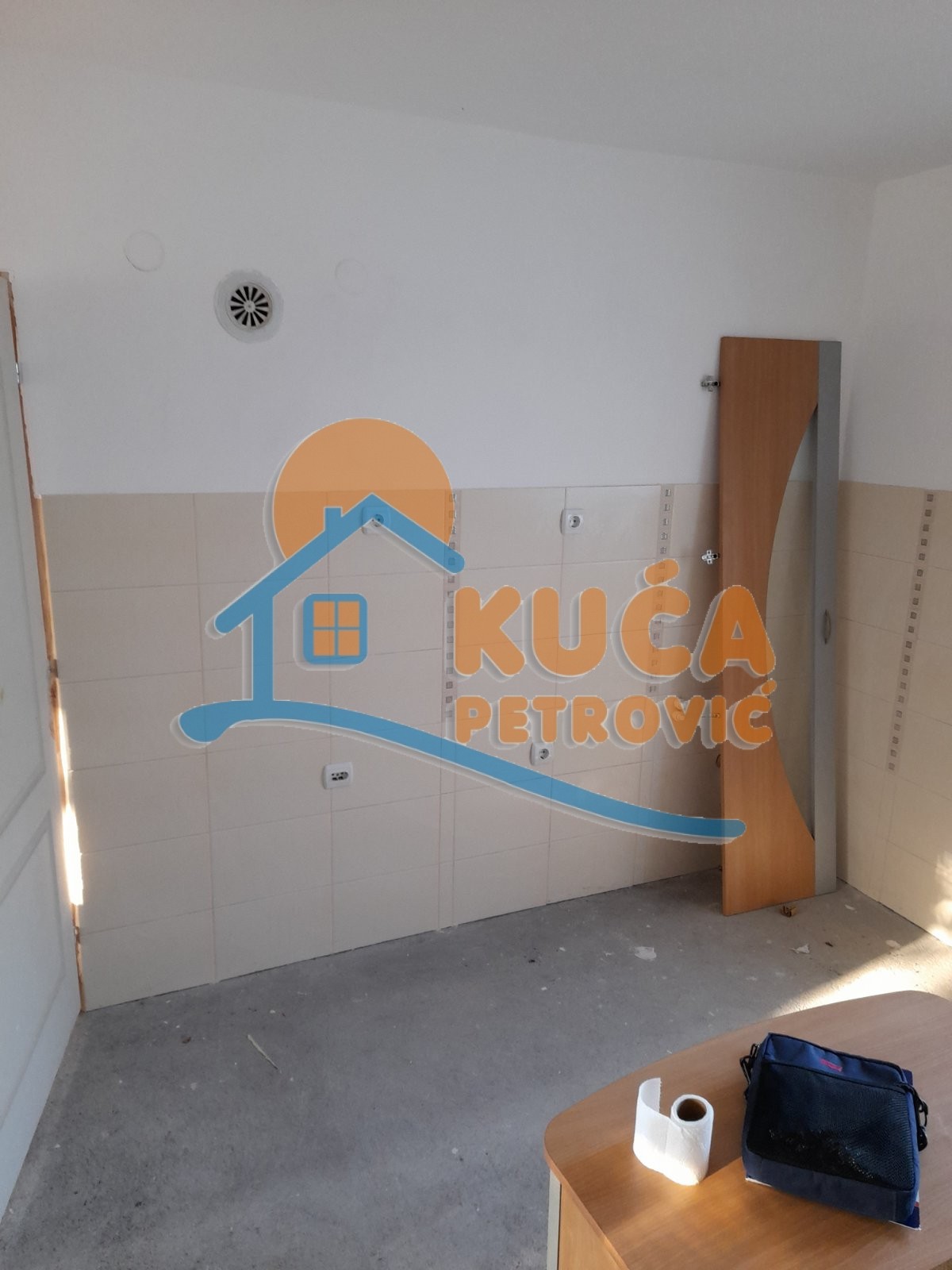 četvorosobna kuća, 204 m2, Donja Vrežina, Kninska ID: p-011456 25