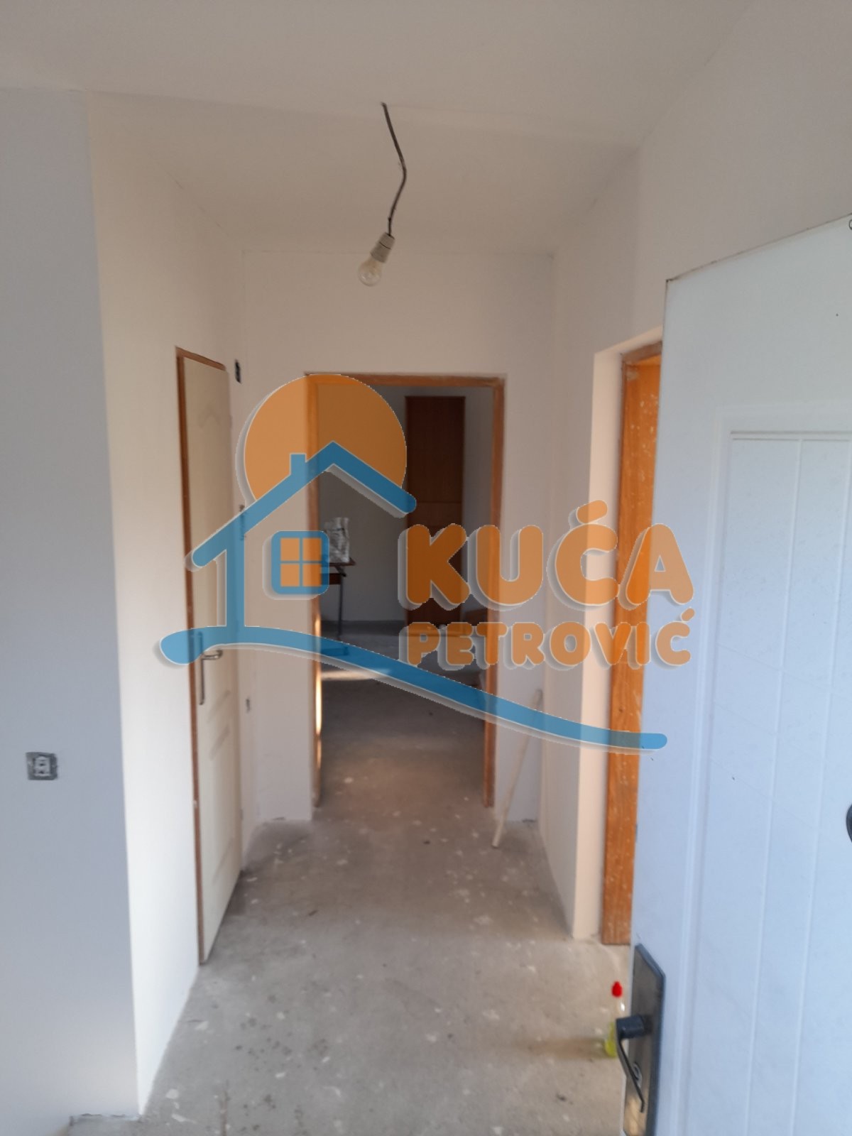 četvorosobna kuća, 204 m2, Donja Vrežina, Kninska ID: p-011456 27