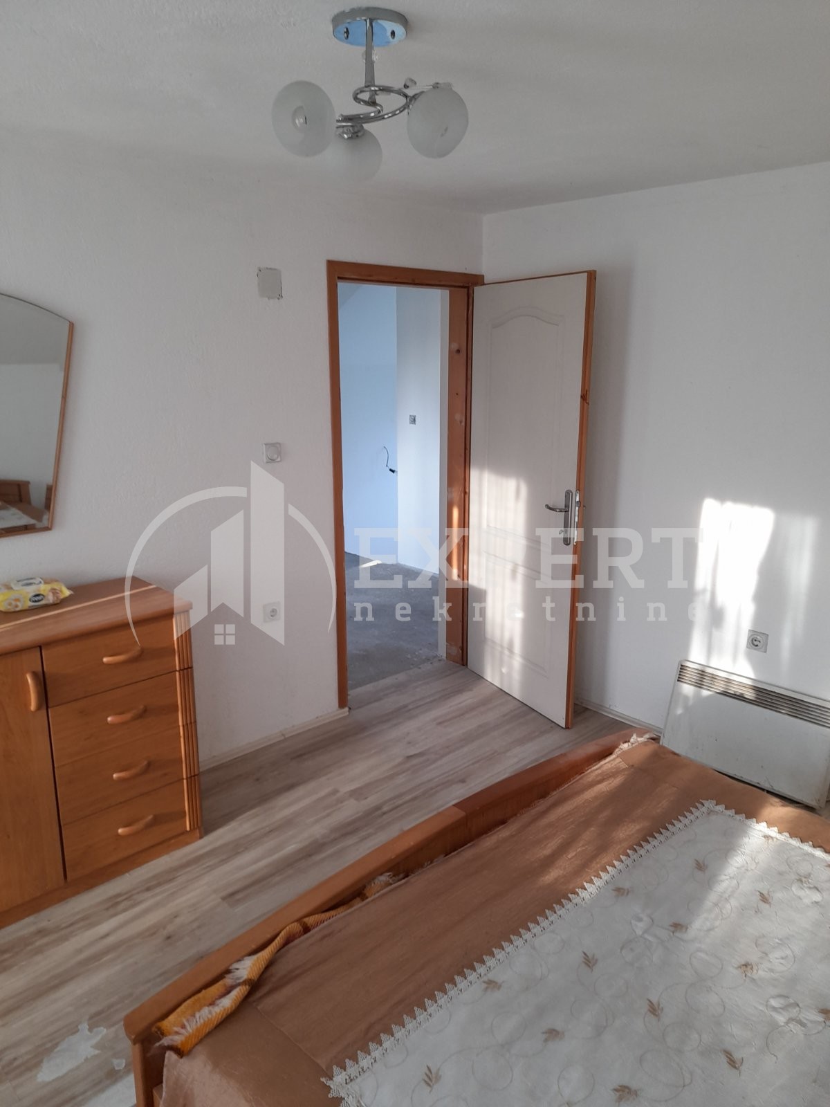 četvorosobna kuća, 204 m2, Donja Vrežina, Kninska ID: p-011456 19