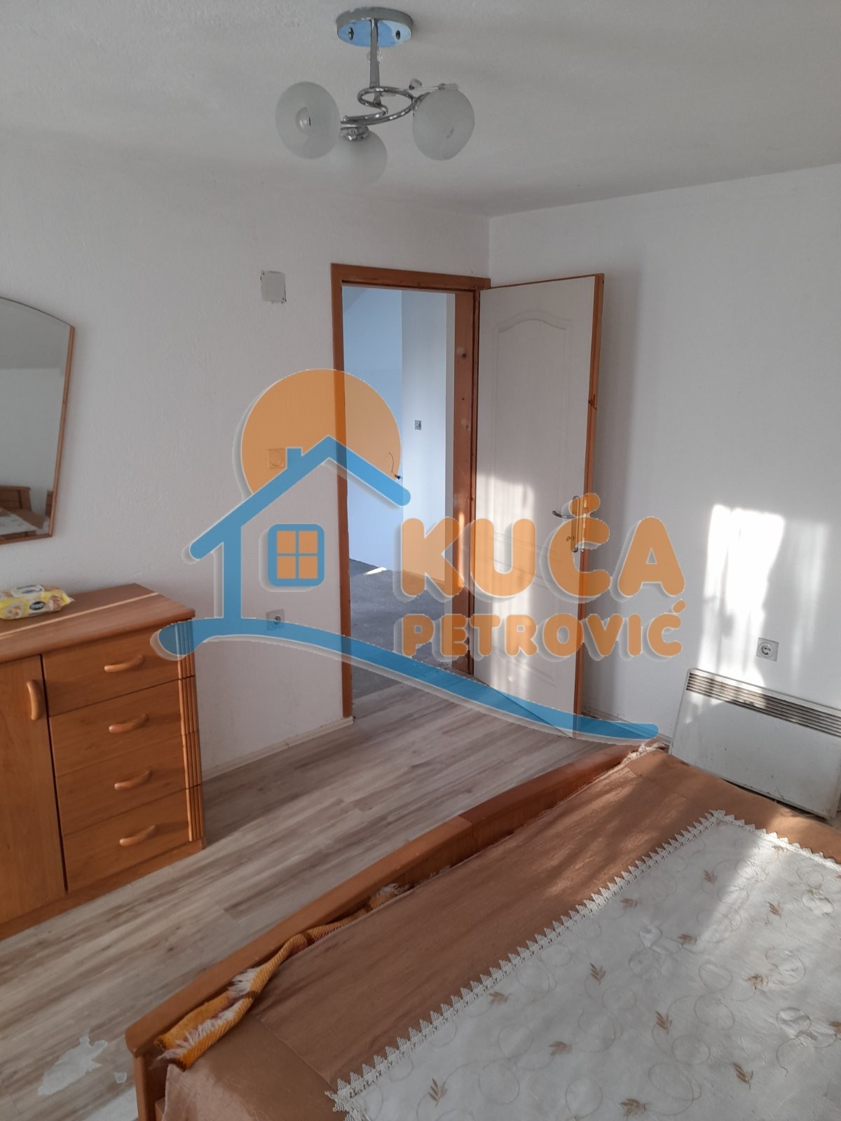 četvorosobna kuća, 204 m2, Donja Vrežina, Kninska ID: p-011456 19