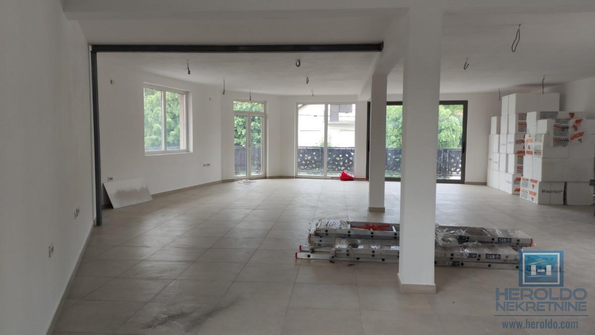 Posebna ponuda poslovni prostor u centru Rekovca 7