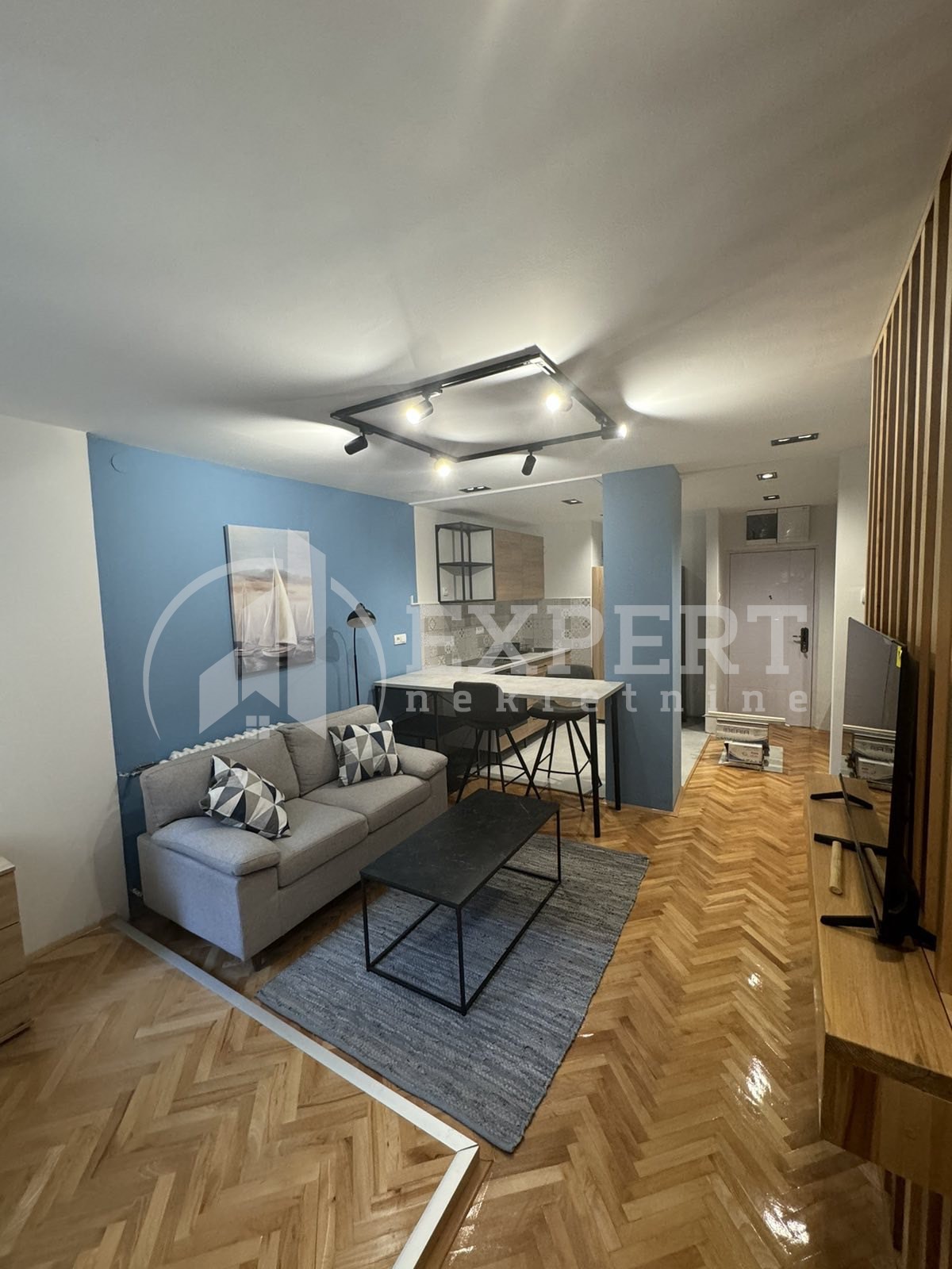 Jednosoban stan, 40 m2, Bulevar Nemanjića, Bulevar Nemanjića ID: i-011490 1