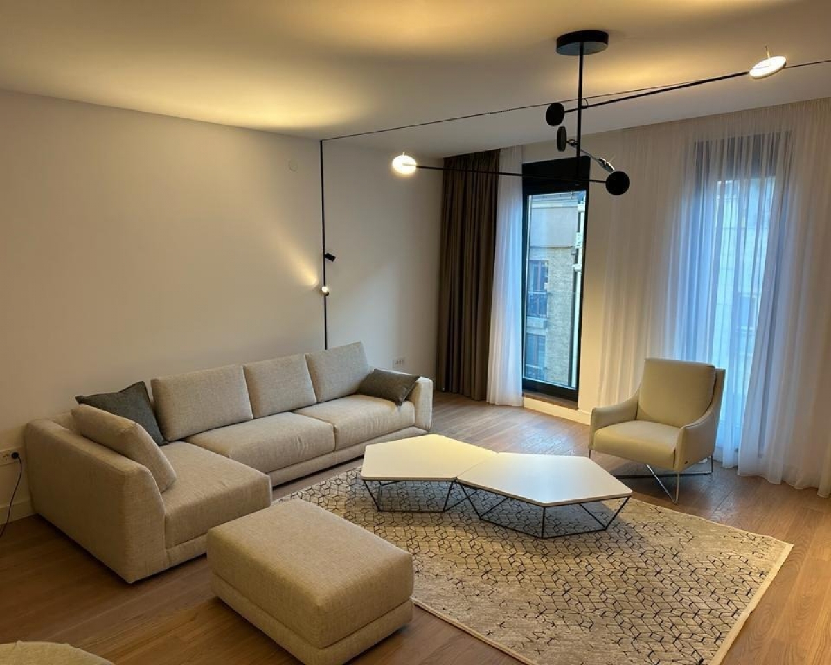 Cetvorosoban lux stan  2 garazna mesta  cena sa svim troskovima 1