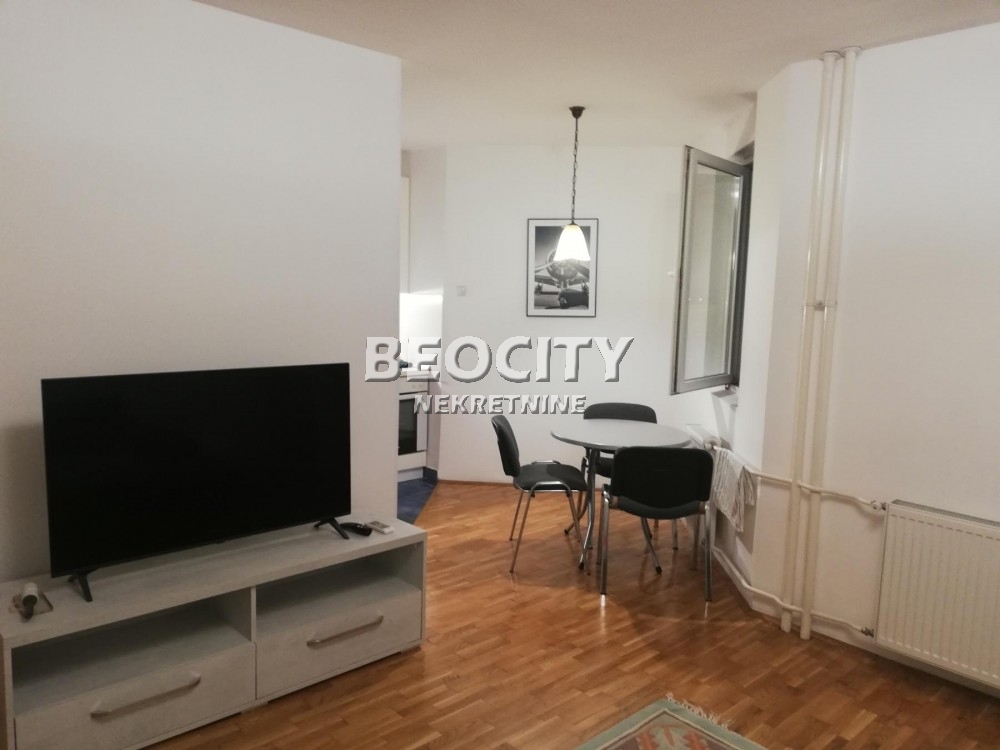 Jednosoban stan, 45 m2, Centar, Magelanova ID: 91637 2