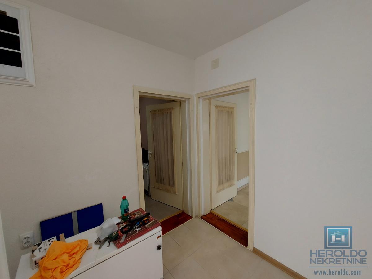 Porodična kuća od 168m2 u mirnom delu grada 11