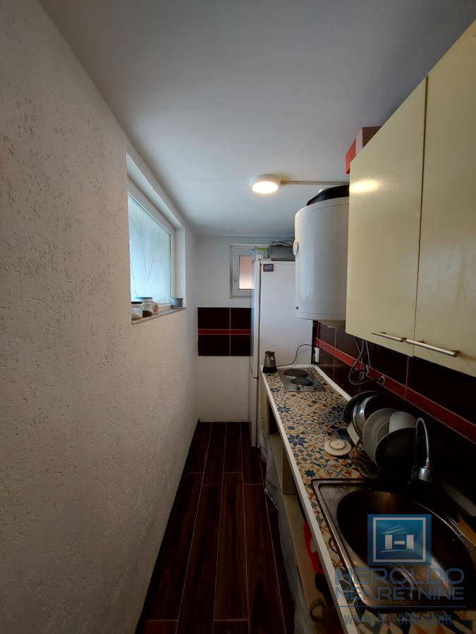 Porodična kuća od 168m2 u mirnom delu grada 4