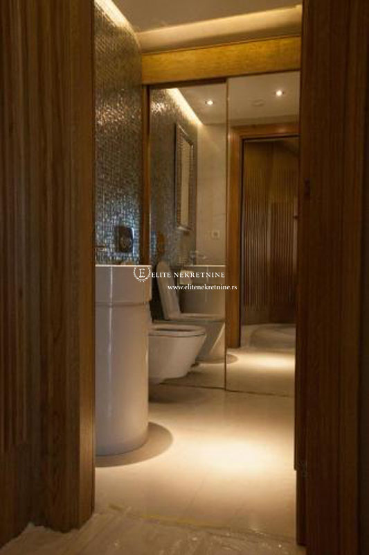 Izdaje se Luksuzan PENTHOUSE na Vracaru  garaza 4