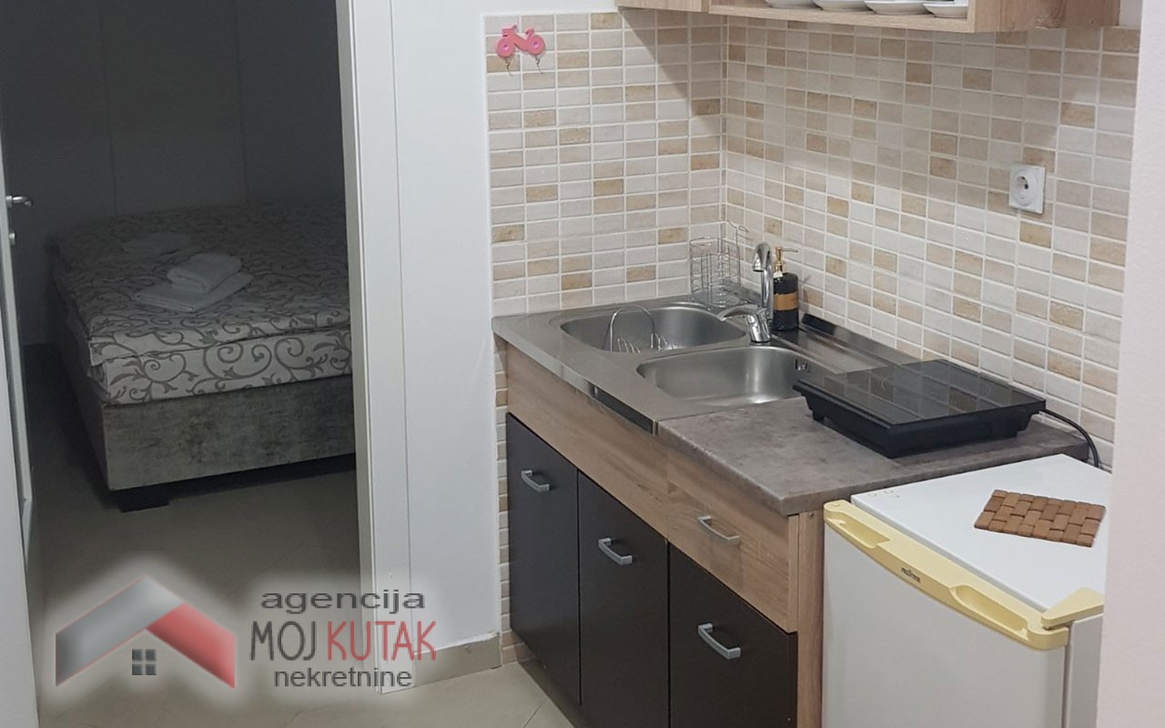 Dva Apartmana  Atraktivna Lokacija 4