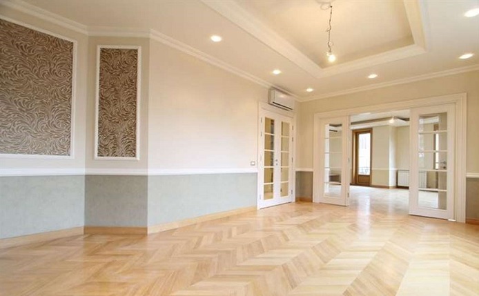 Četvorosoban stan za izdavanje  Njegoseva  2 500   168m² 5