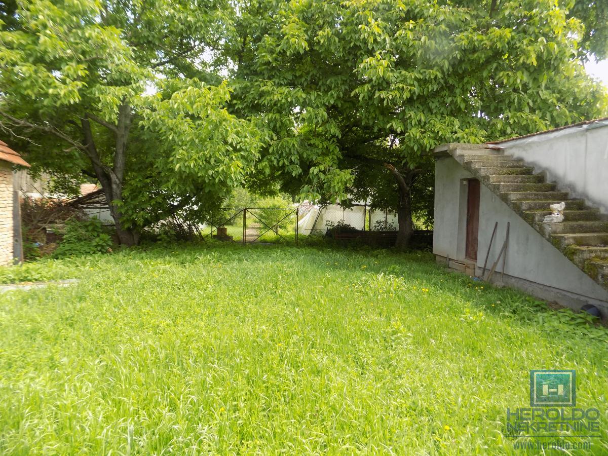 Oprema za plastenik od 1000m2 sa zemljištem 2