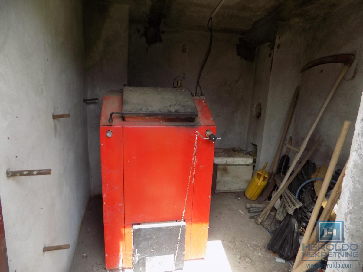 Oprema za plastenik od 1000m2 sa zemljištem 8