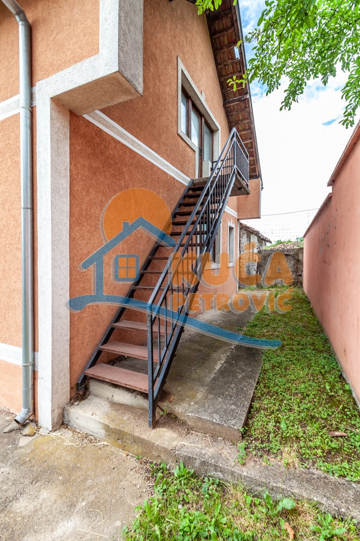 četvorosobna kuća, 214 m2, Trošarina, Gabrovački put ID: p-011567 2