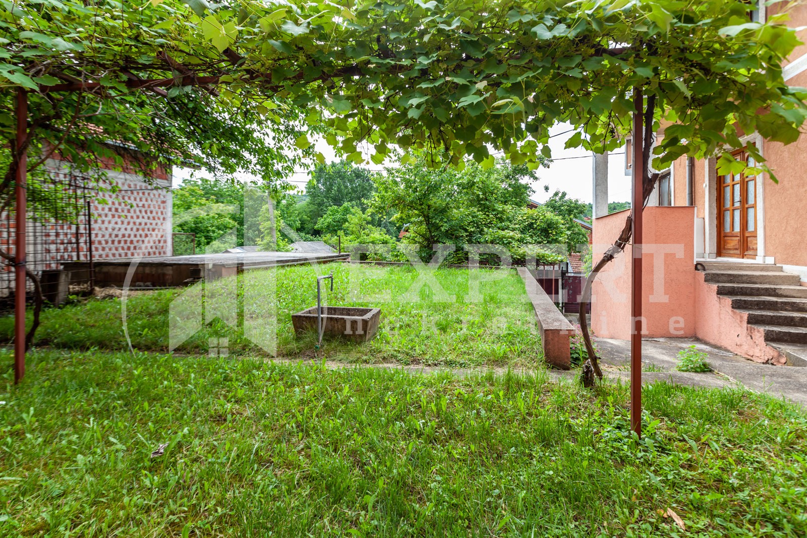 četvorosobna kuća, 214 m2, Trošarina, Gabrovački put ID: p-011567 11