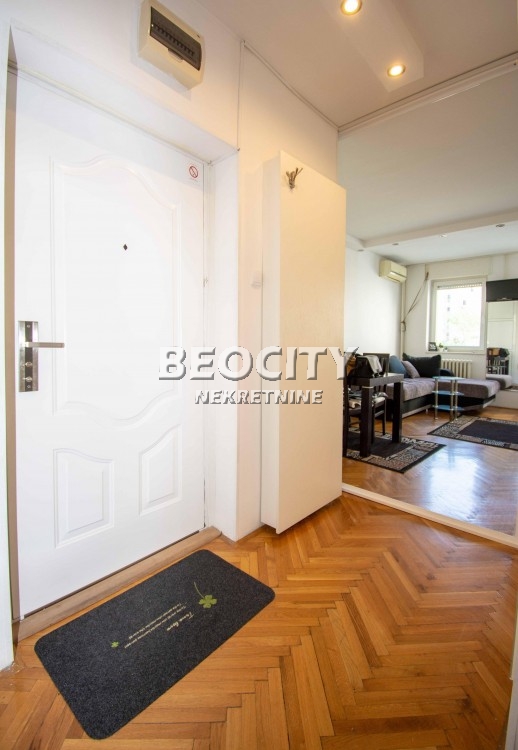 Dvosoban stan, 36 m2, Blok 12 (Yubc), Mihajla Pupina ID: 109834 5