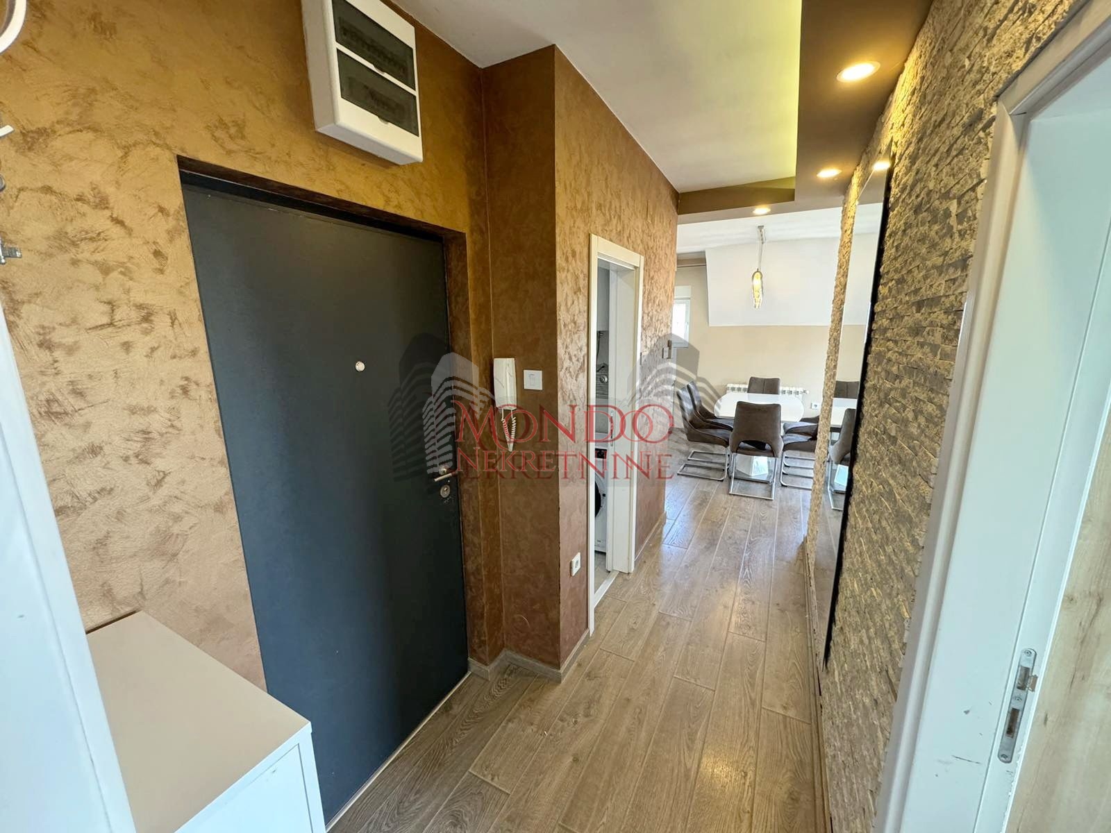 Na prodaju dvoiposoban stan na Paliluli, Mokranjceva, novogradnja 9