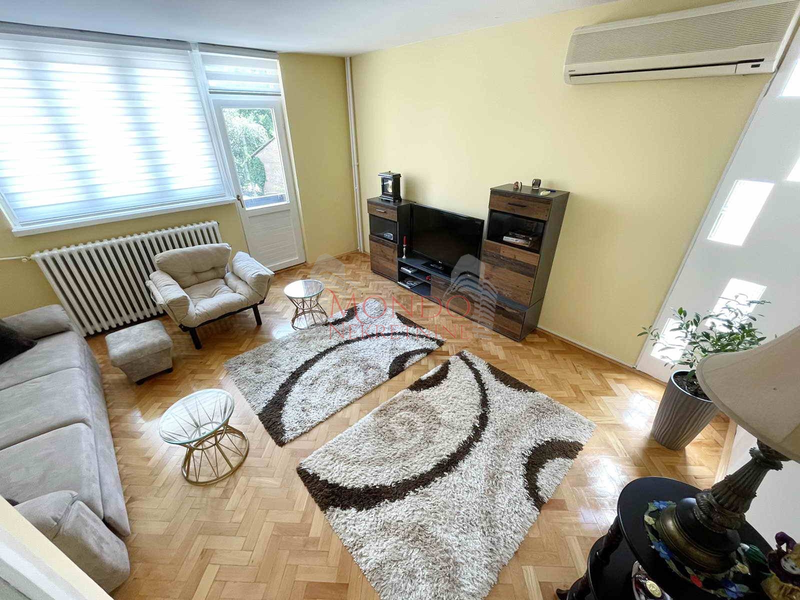 Dvosoban stan u samom centru, cg, Niš 4