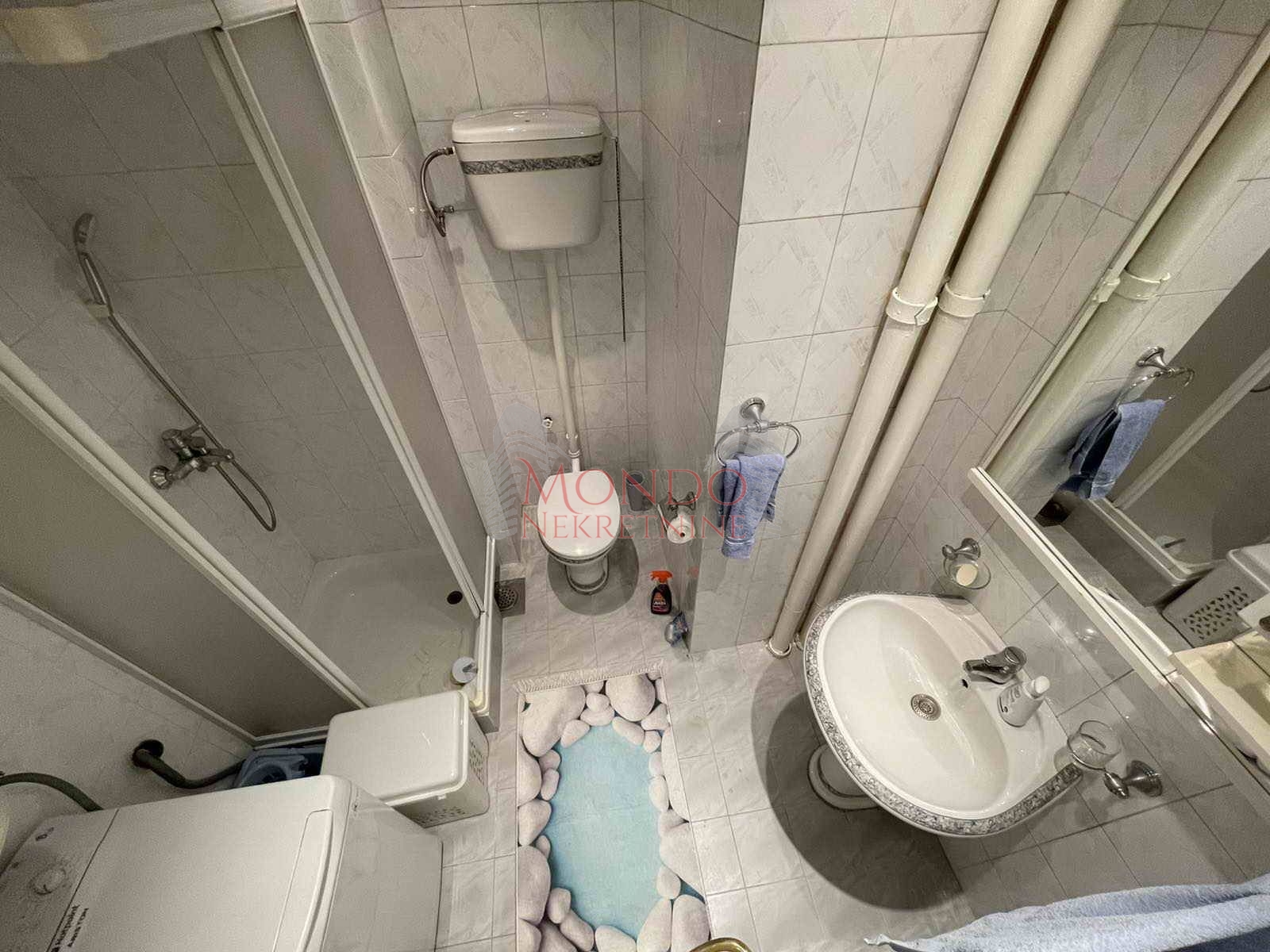 Dvosoban stan u samom centru, cg, Niš 11