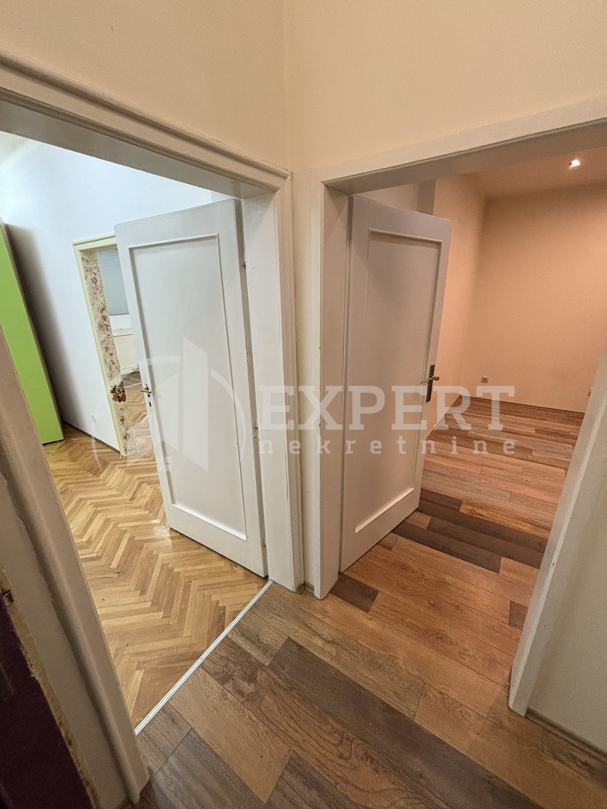 Lokal, 72 m2, Čair, Cara Dušana ID: i-011620 18