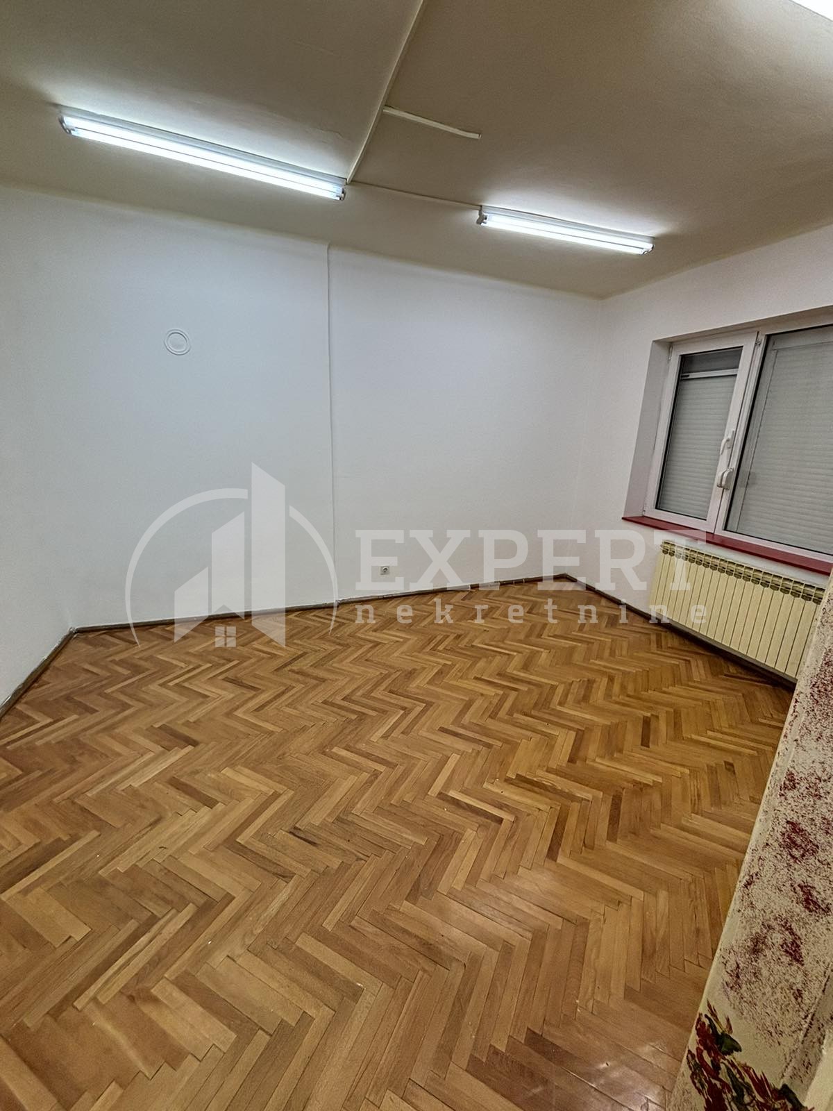 Lokal, 72 m2, Čair, Cara Dušana ID: i-011620 2