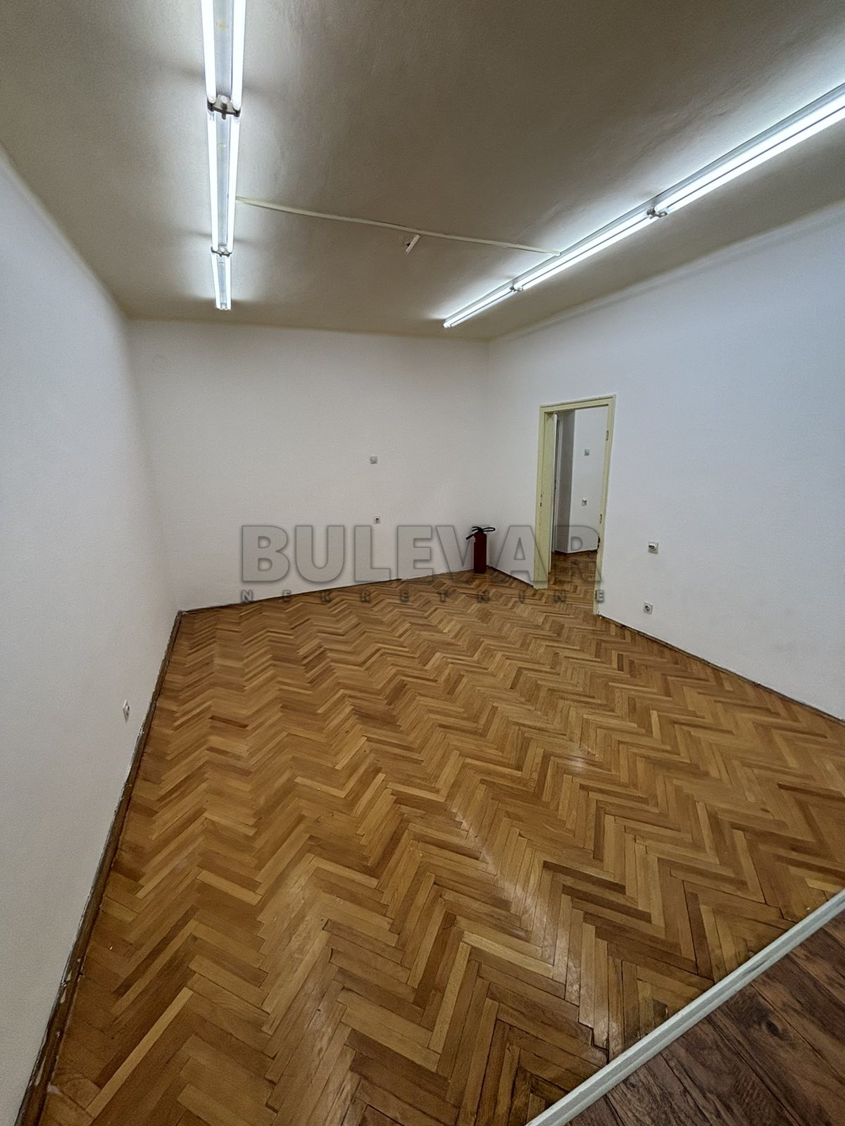 Lokal, 72 m2, Čair, Cara Dušana ID: i-011620 3