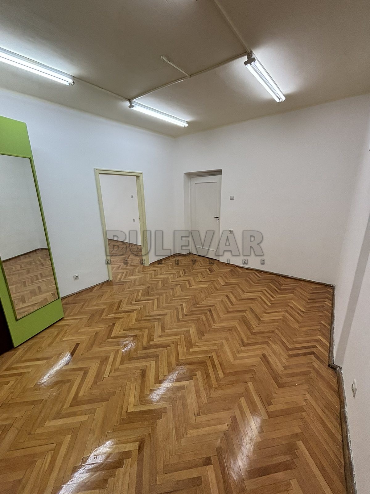 Lokal, 72 m2, Čair, Cara Dušana ID: i-011620 6