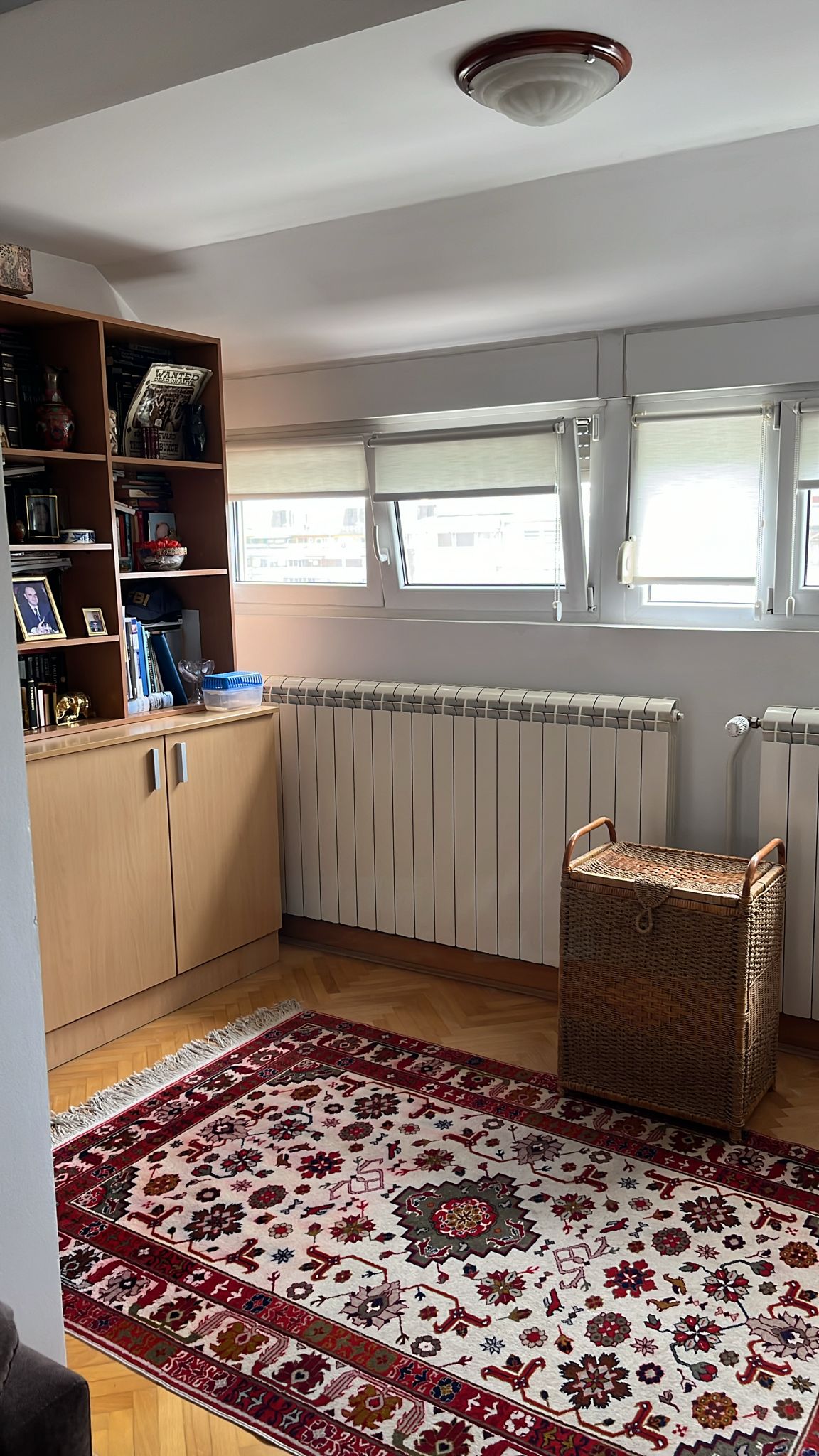 Blok 29  Novi Beograd  Bulevar Arsenija Čarnojevića 80 m2  72 8  renoviran  uknjižen  namešten 3